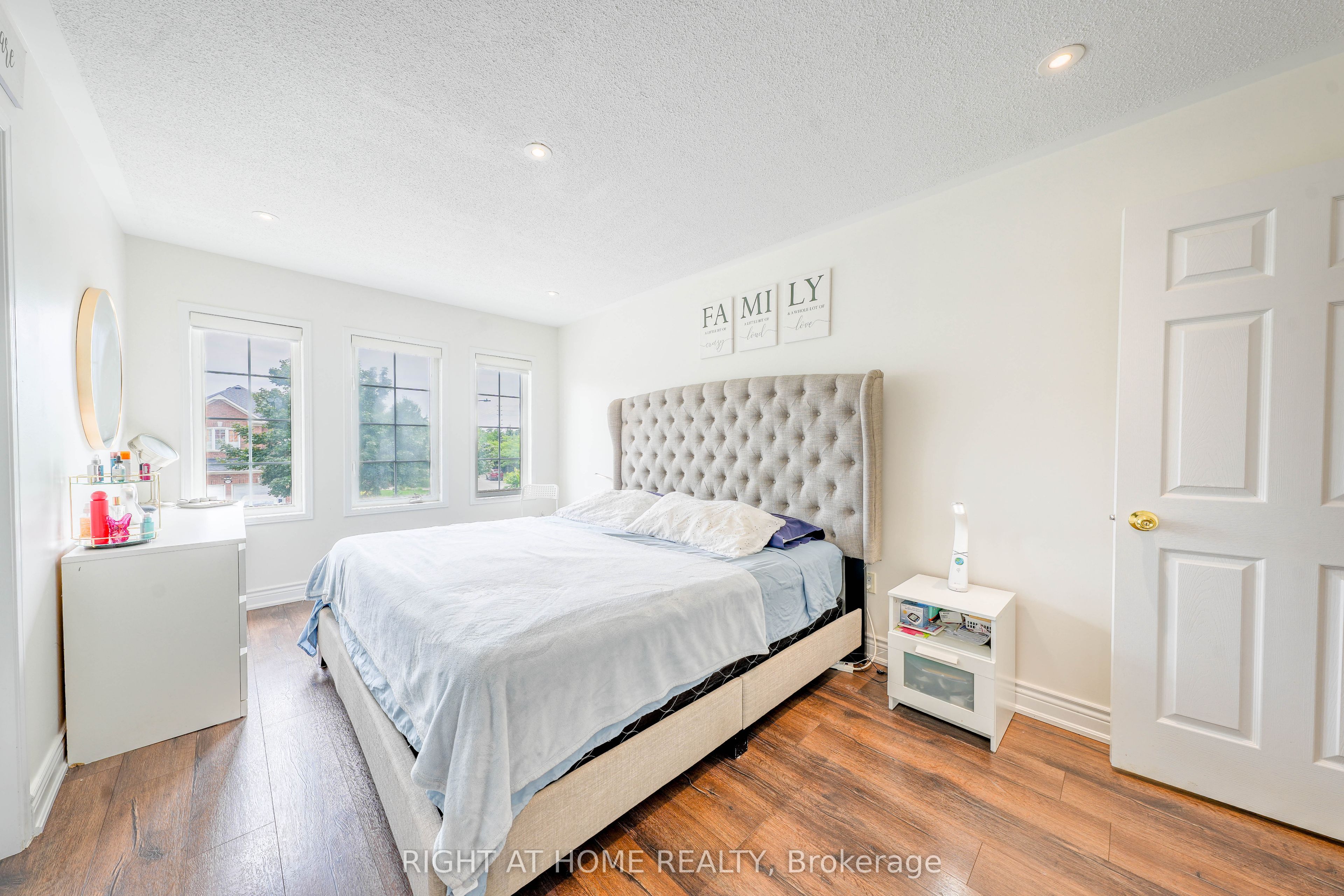 3881 Partition Road Property Photo 6