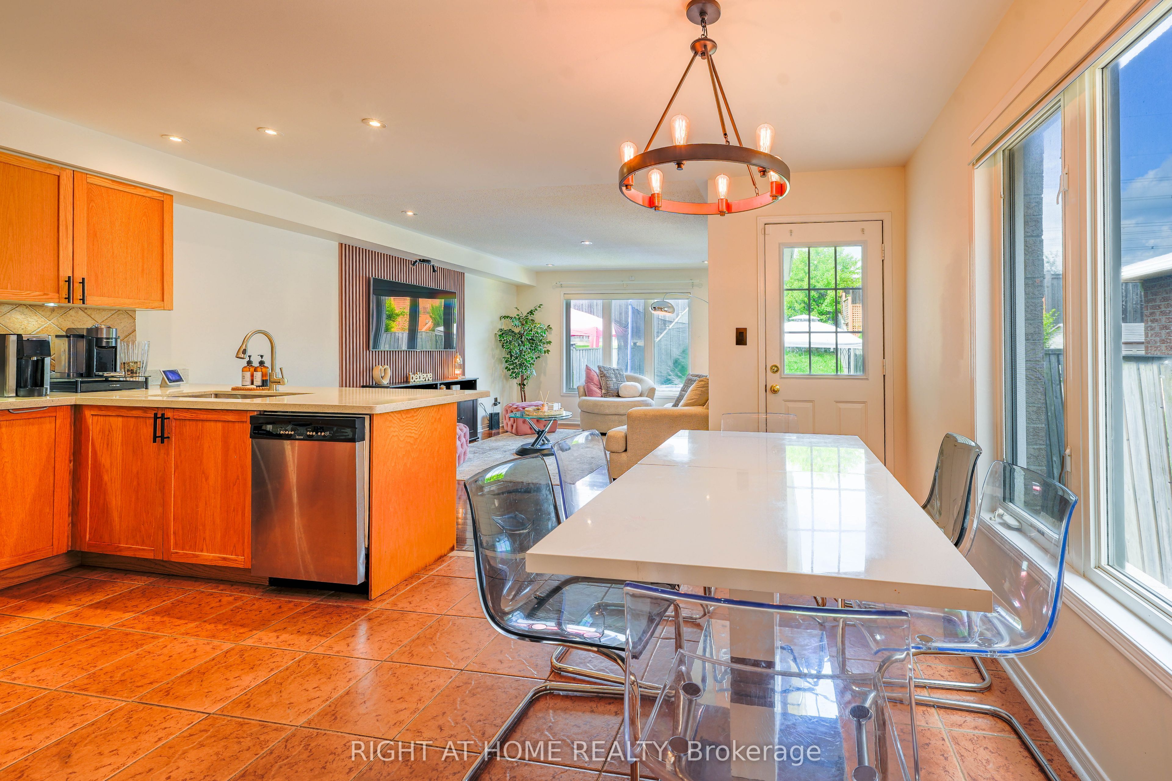 3881 Partition Road Property Photo 15