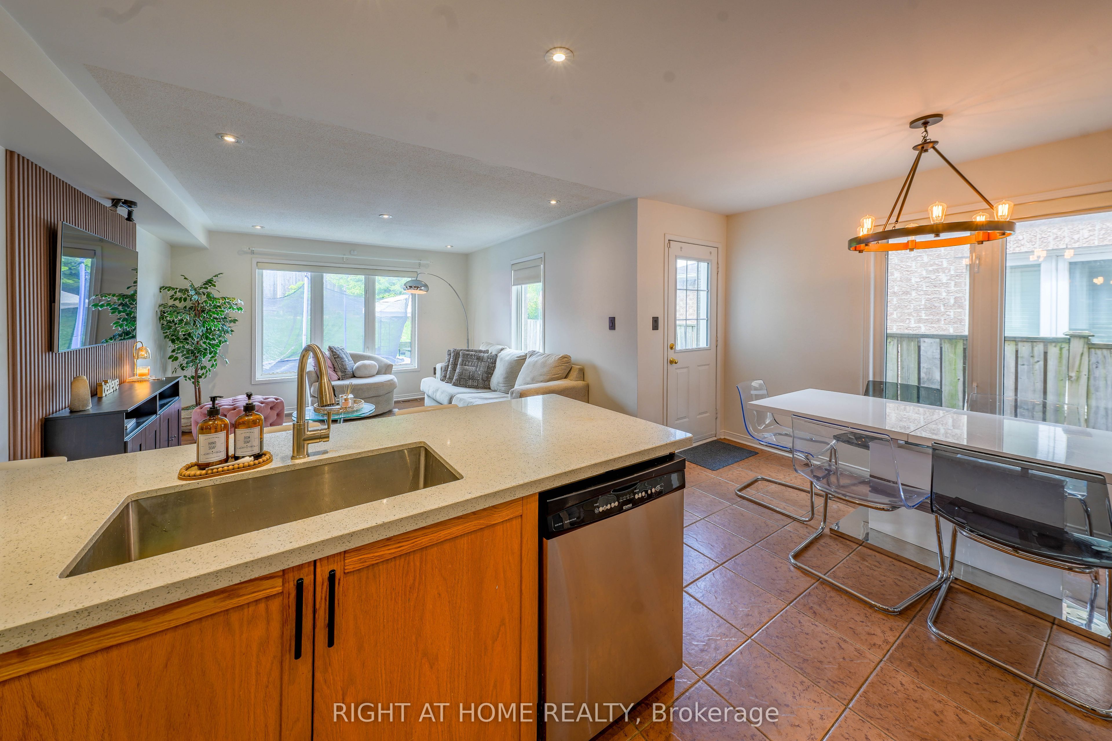 3881 Partition Road Property Photo 20