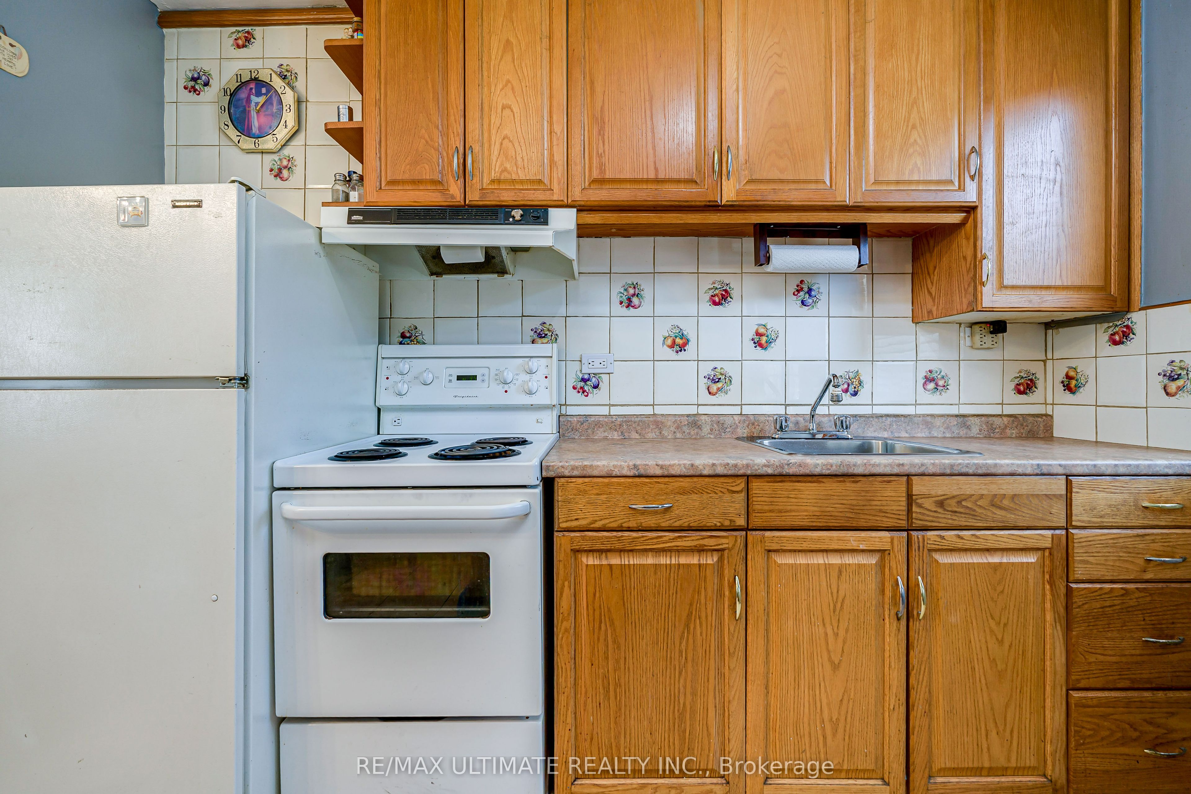 632 Trethewey Drive Property Photo 13