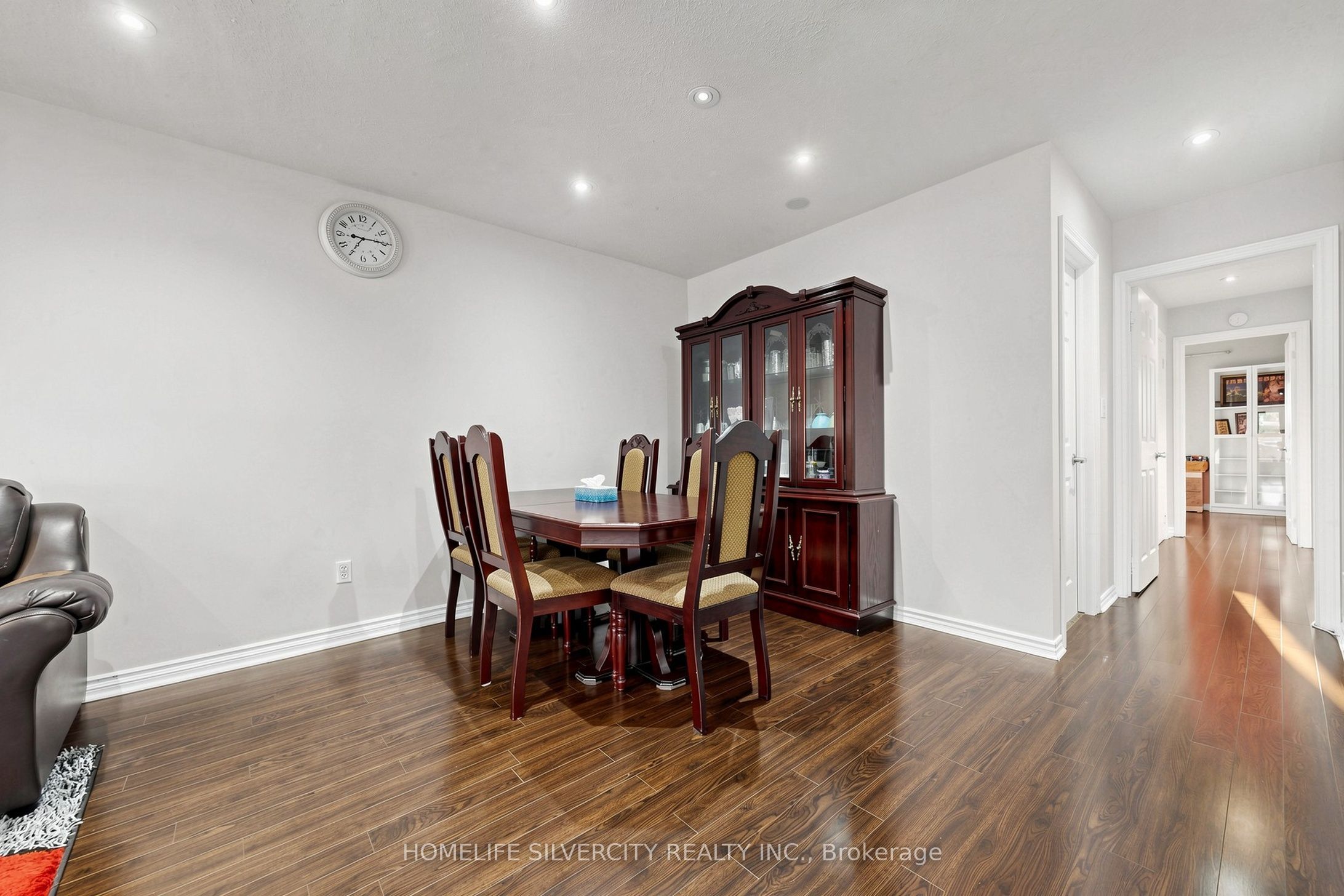 3126 Redbank Crescent Property Photo 10