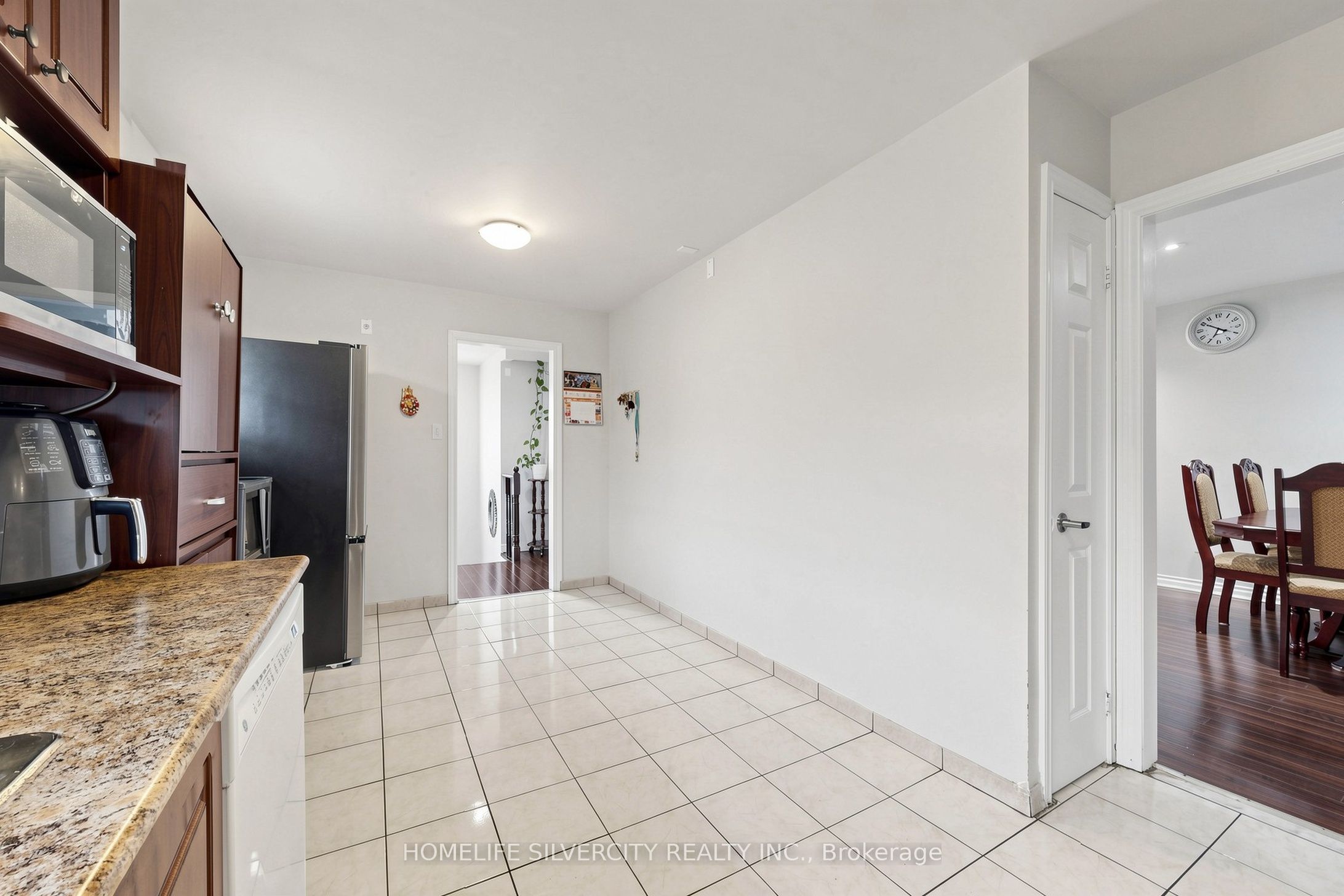 3126 Redbank Crescent Property Photo 13
