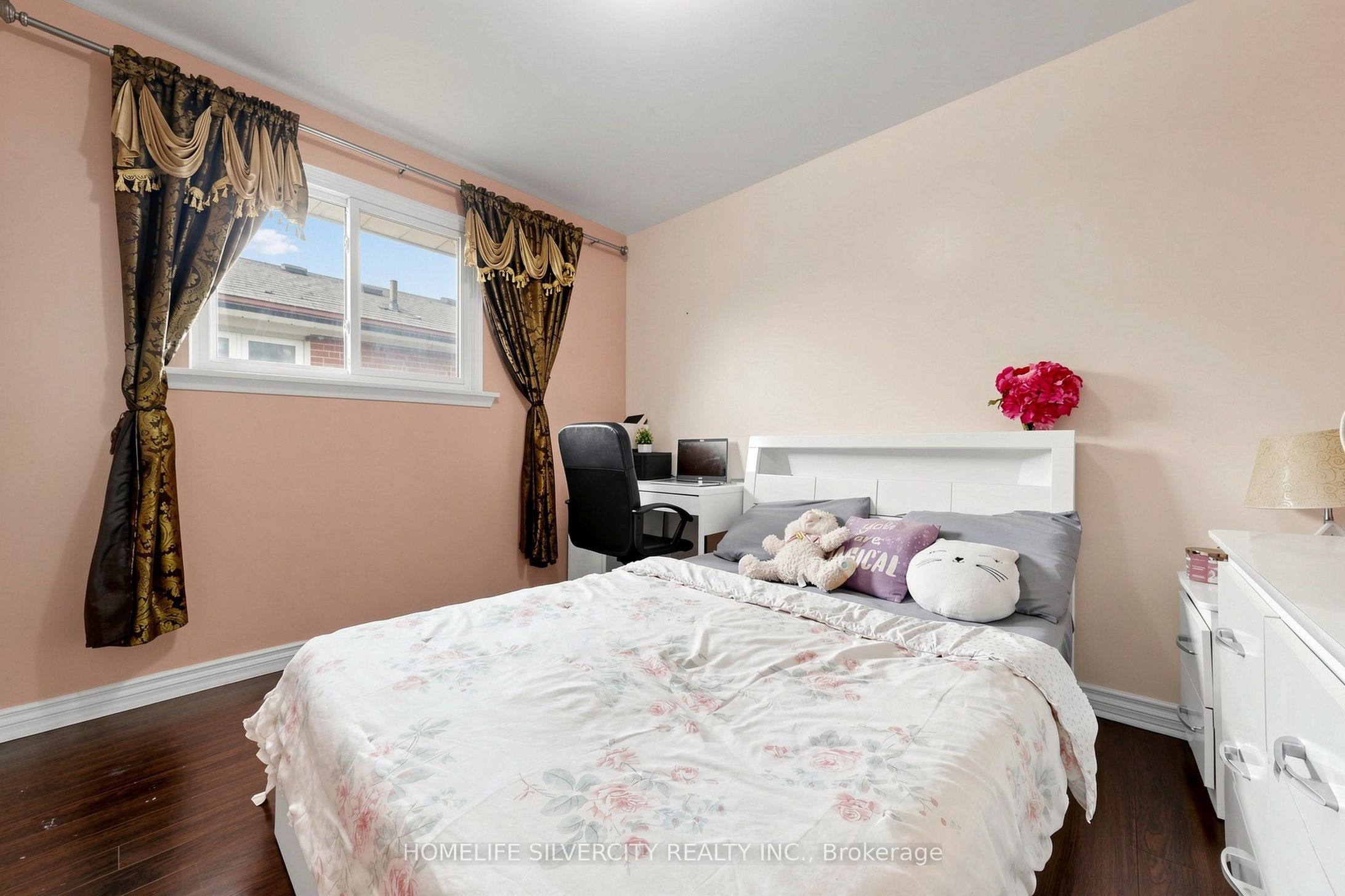 3126 Redbank Crescent Property Photo 22
