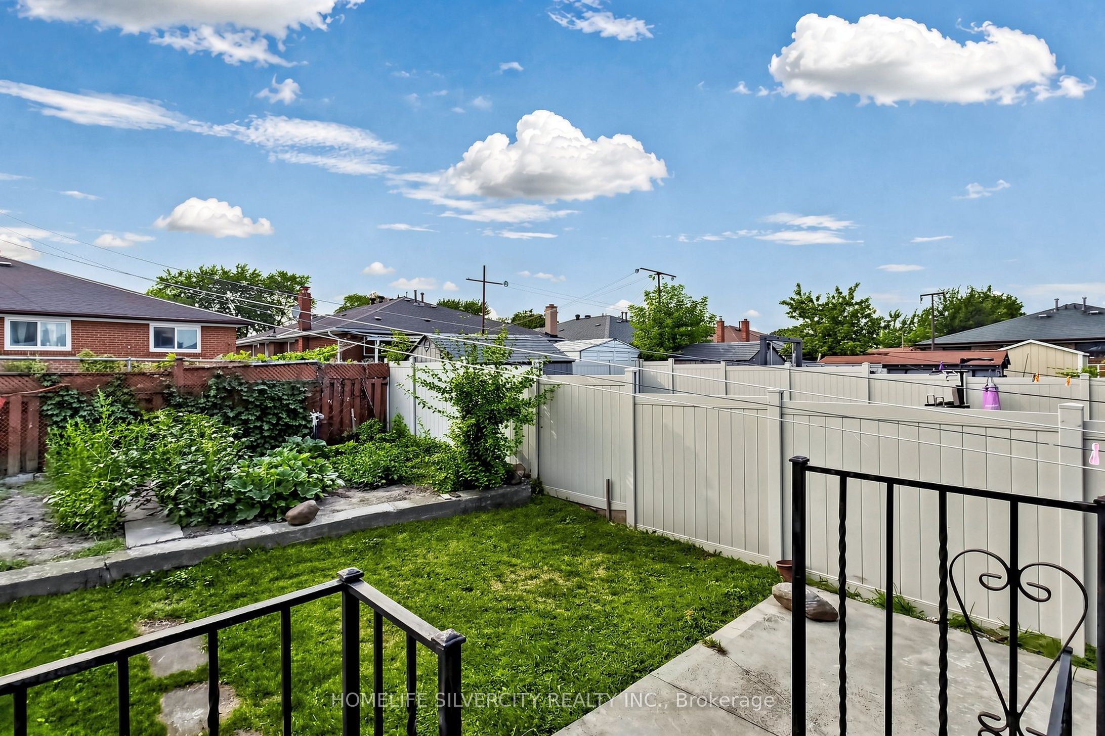3126 Redbank Crescent Property Photo 45