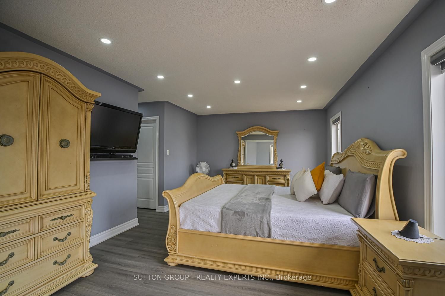 373 Sunny Meadow Boulevard Property Photo 24