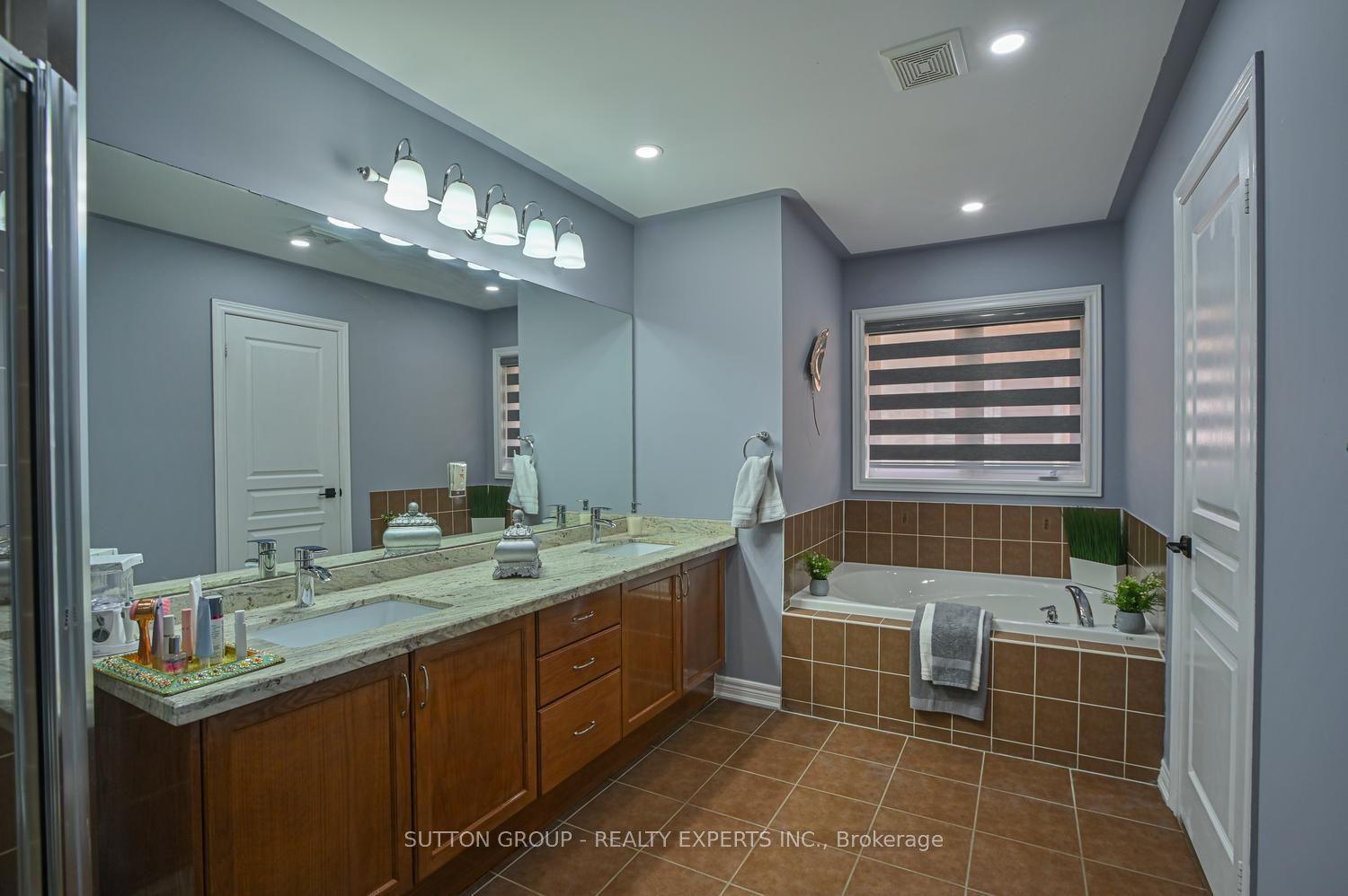 373 Sunny Meadow Boulevard Property Photo 29