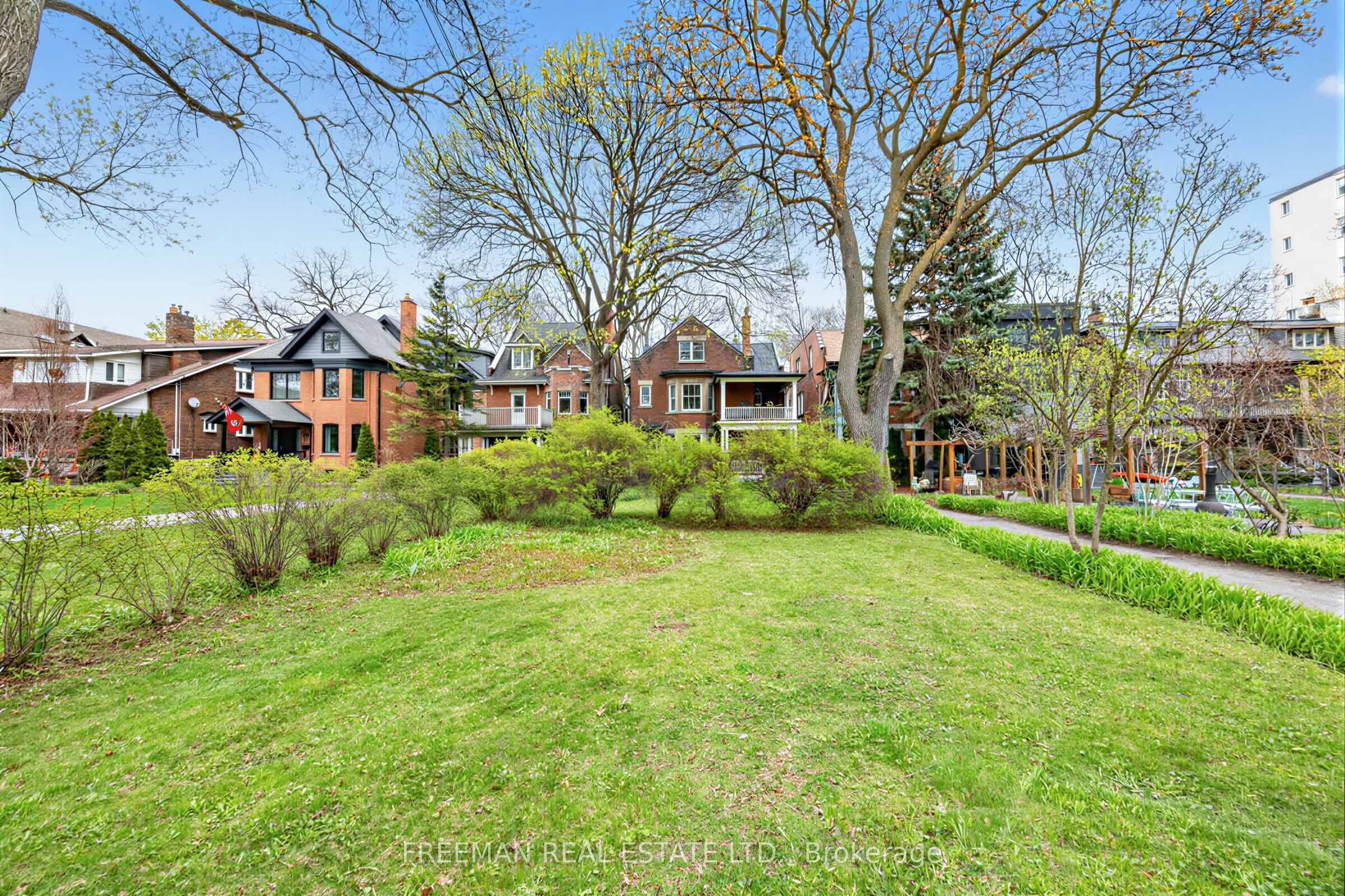 129 Indian Road Property Photo 3