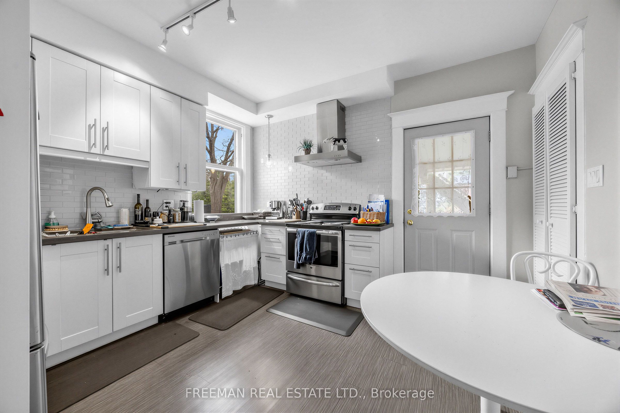 129 Indian Road Property Photo 12