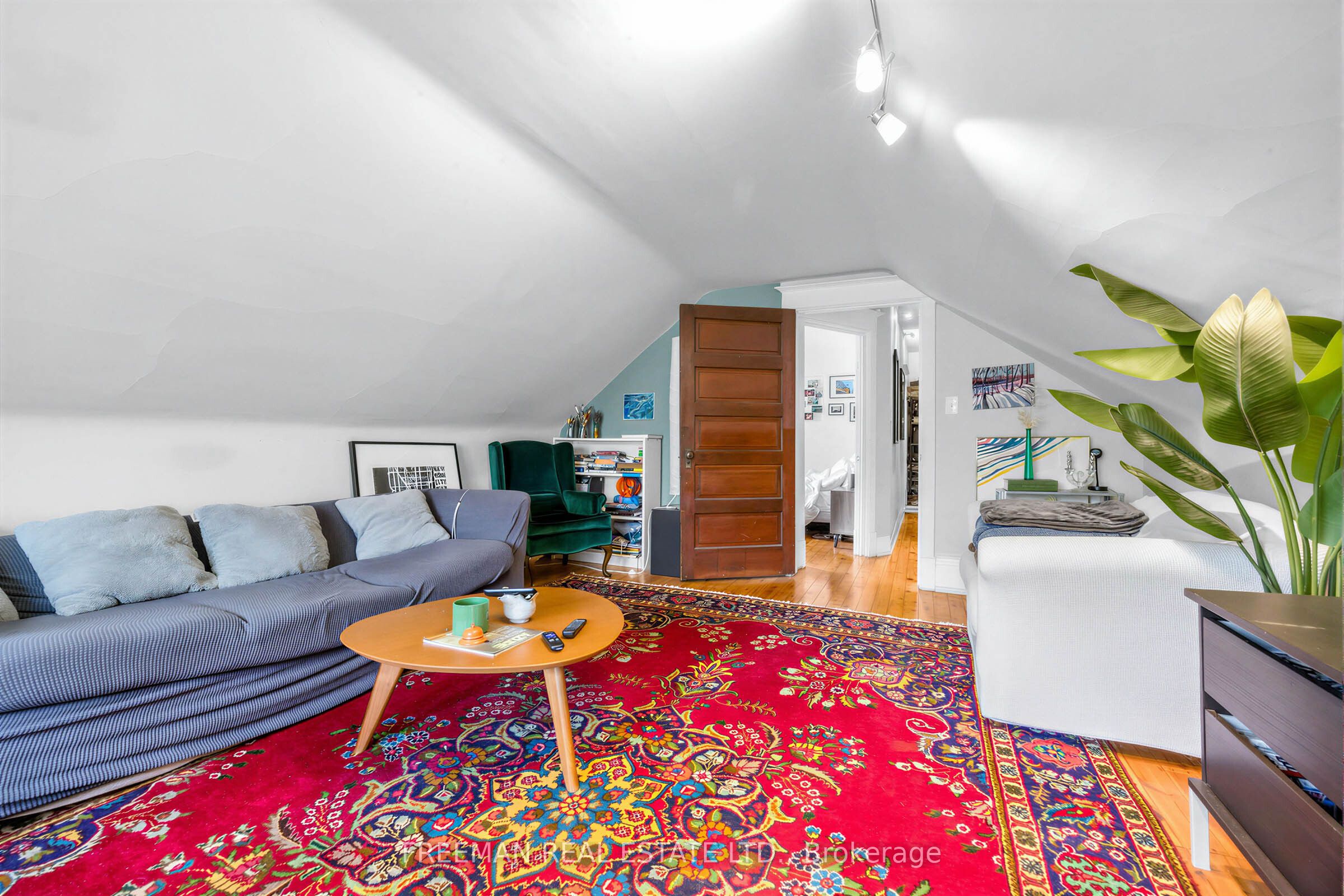 129 Indian Road Property Photo 22