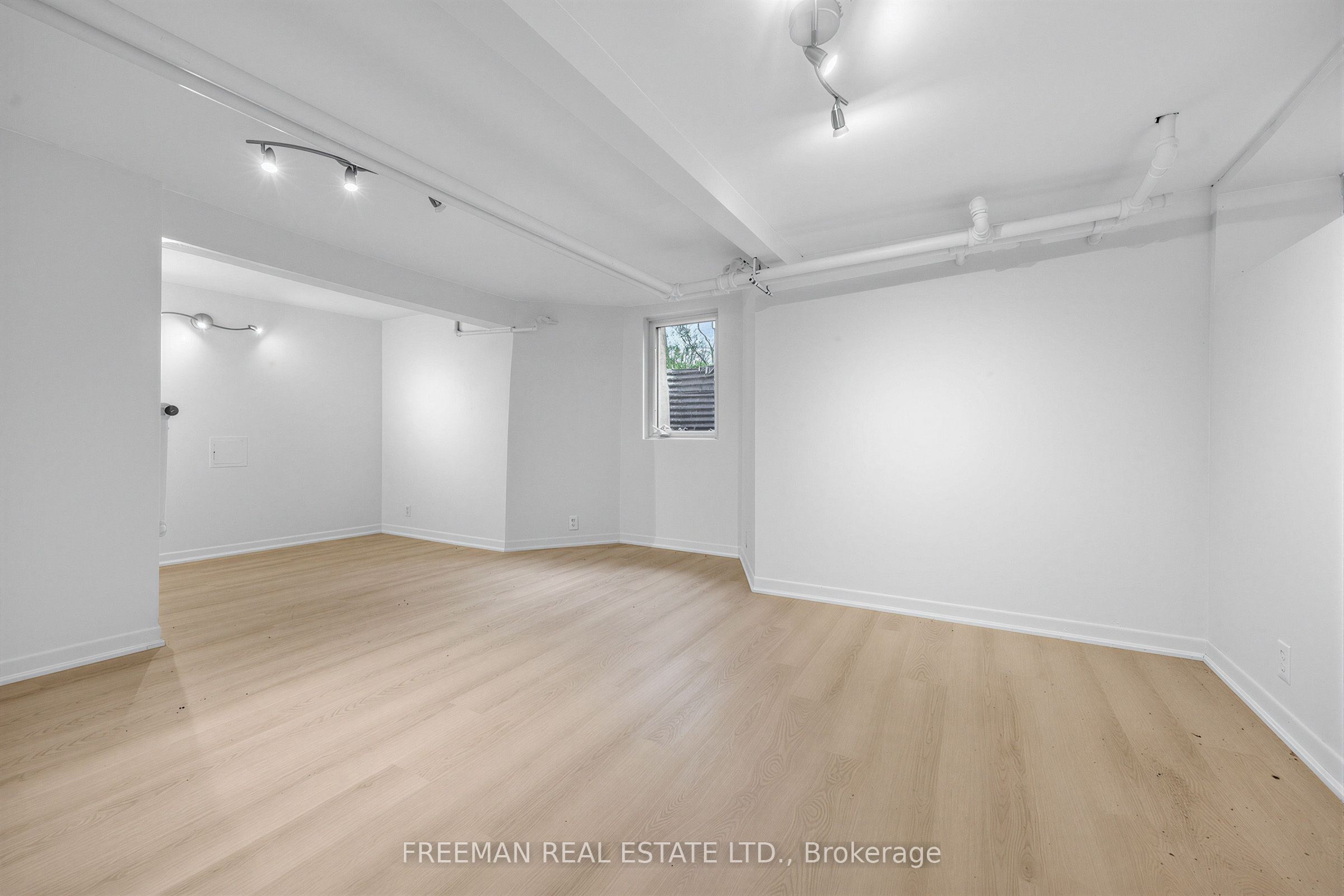 129 Indian Road Property Photo 31