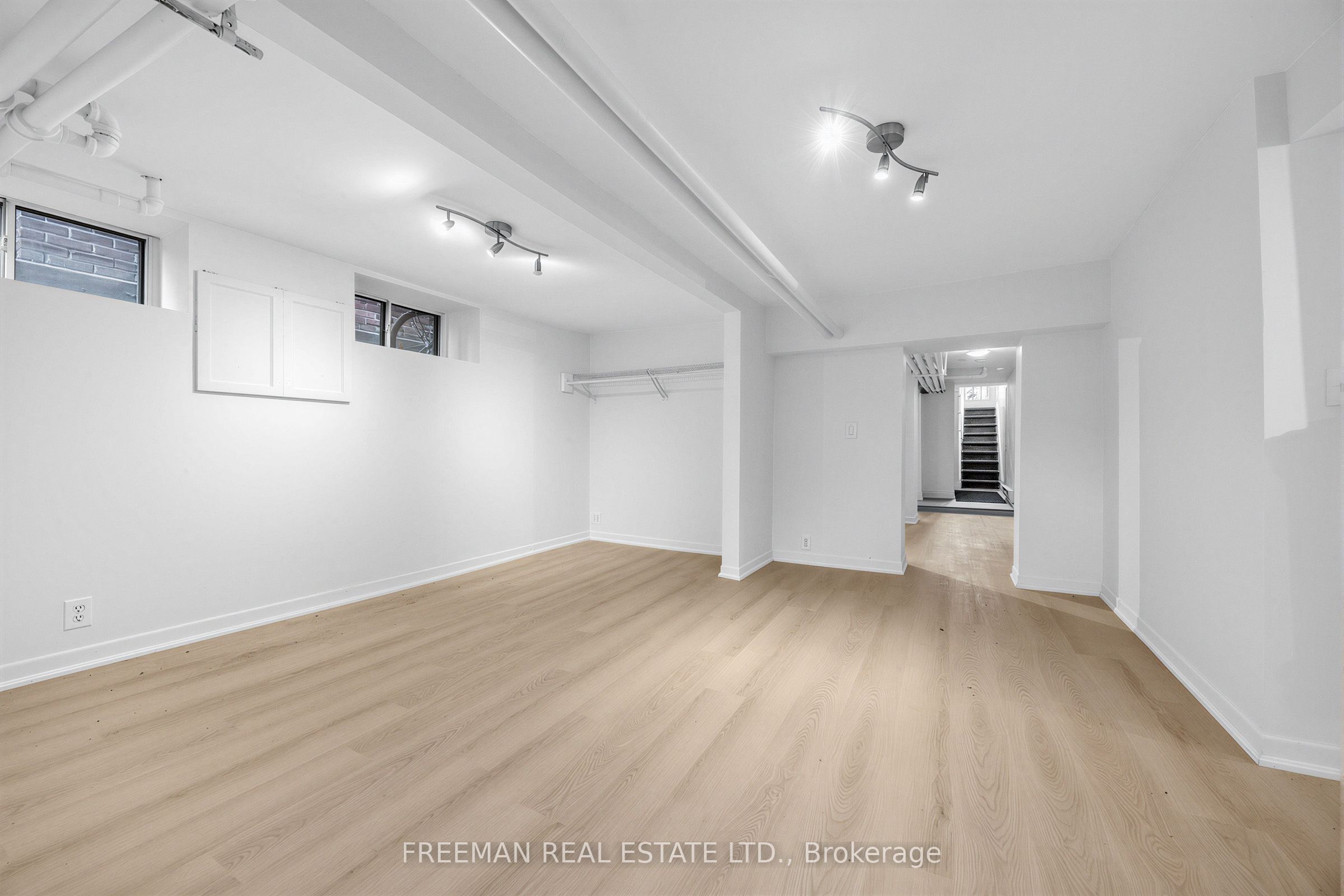 129 Indian Road Property Photo 33