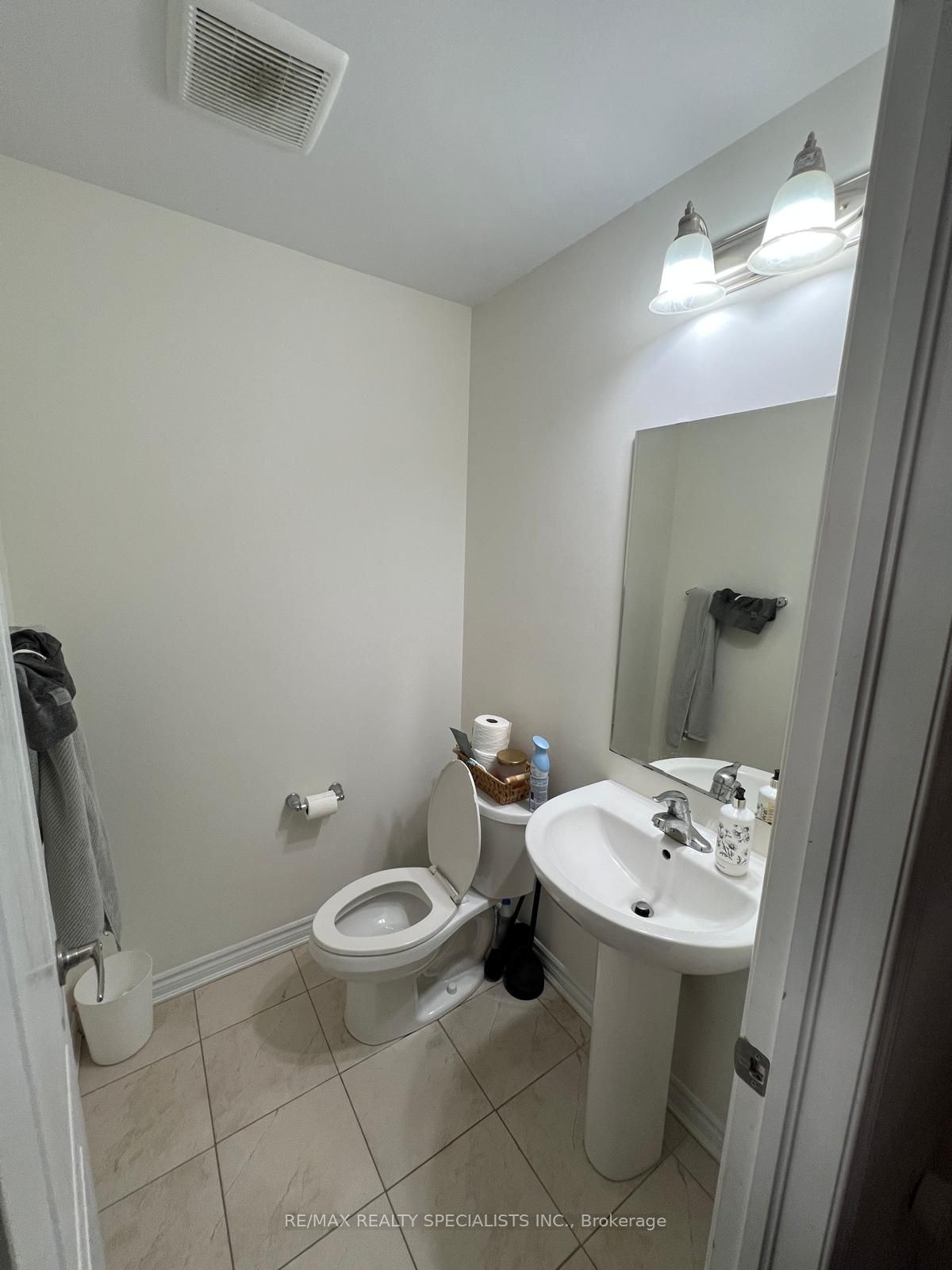 285 Casson Point Property Photo 5