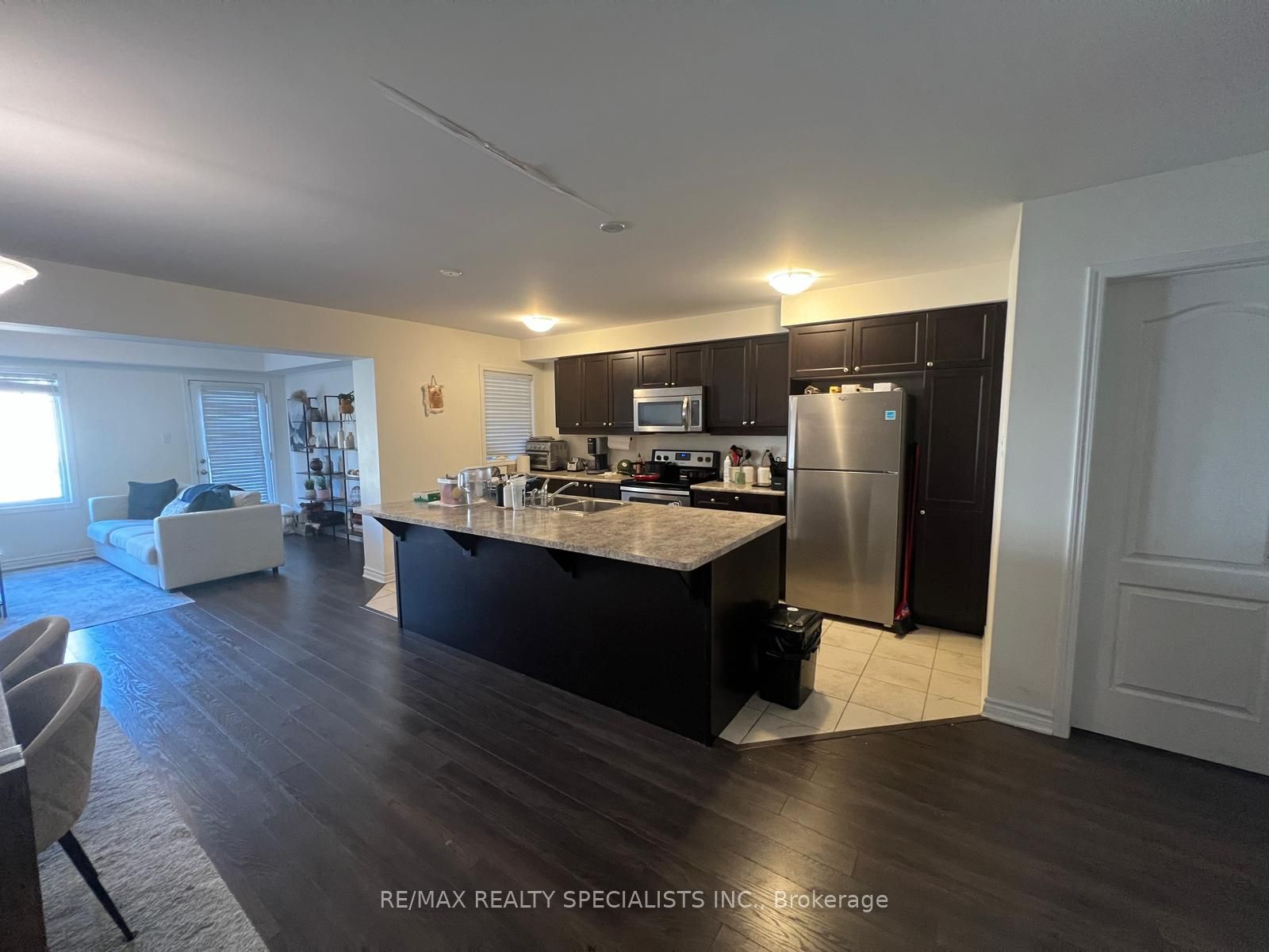 285 Casson Point Property Photo 9