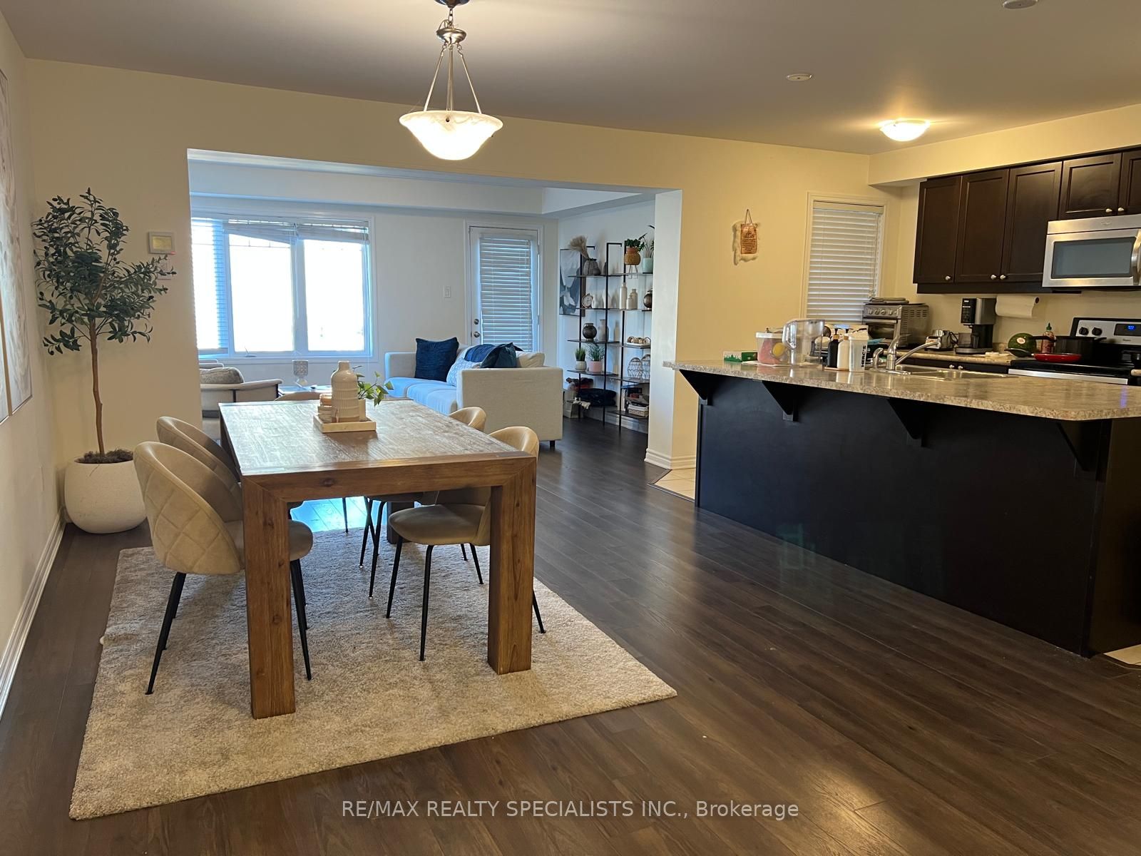 285 Casson Point Property Photo 18