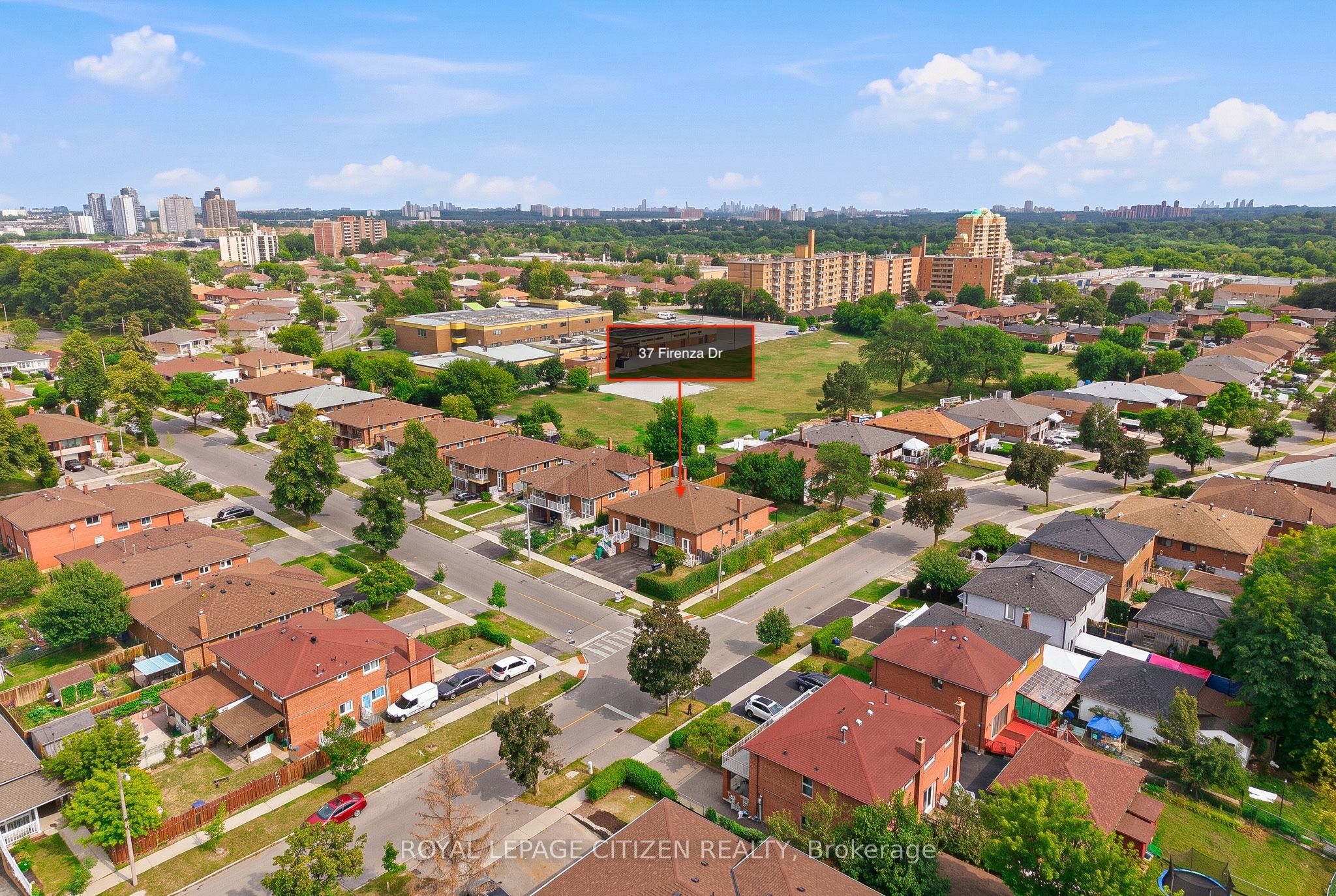 37 Firenza Drive Property Photo 1