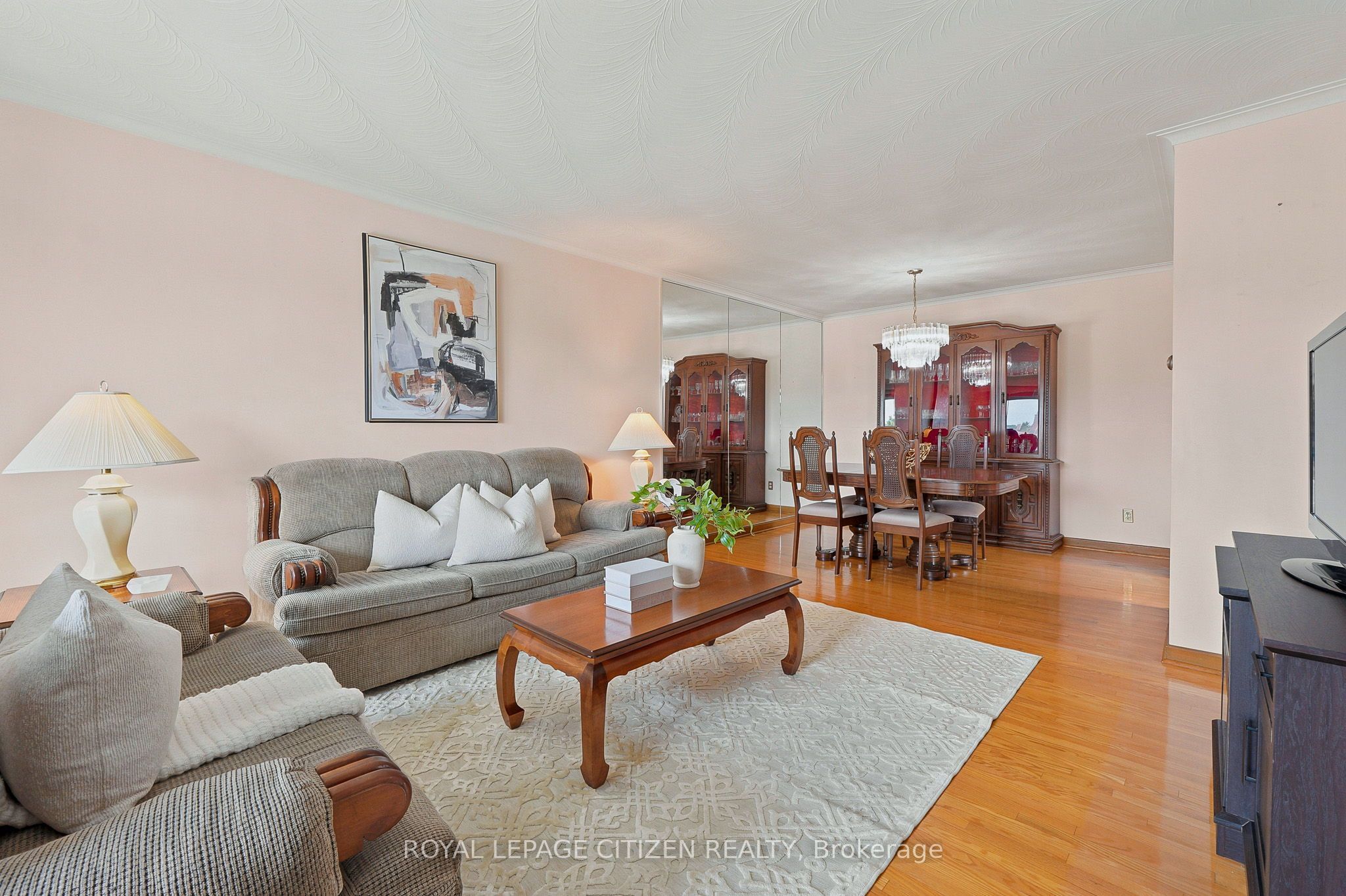 37 Firenza Drive Property Photo 6