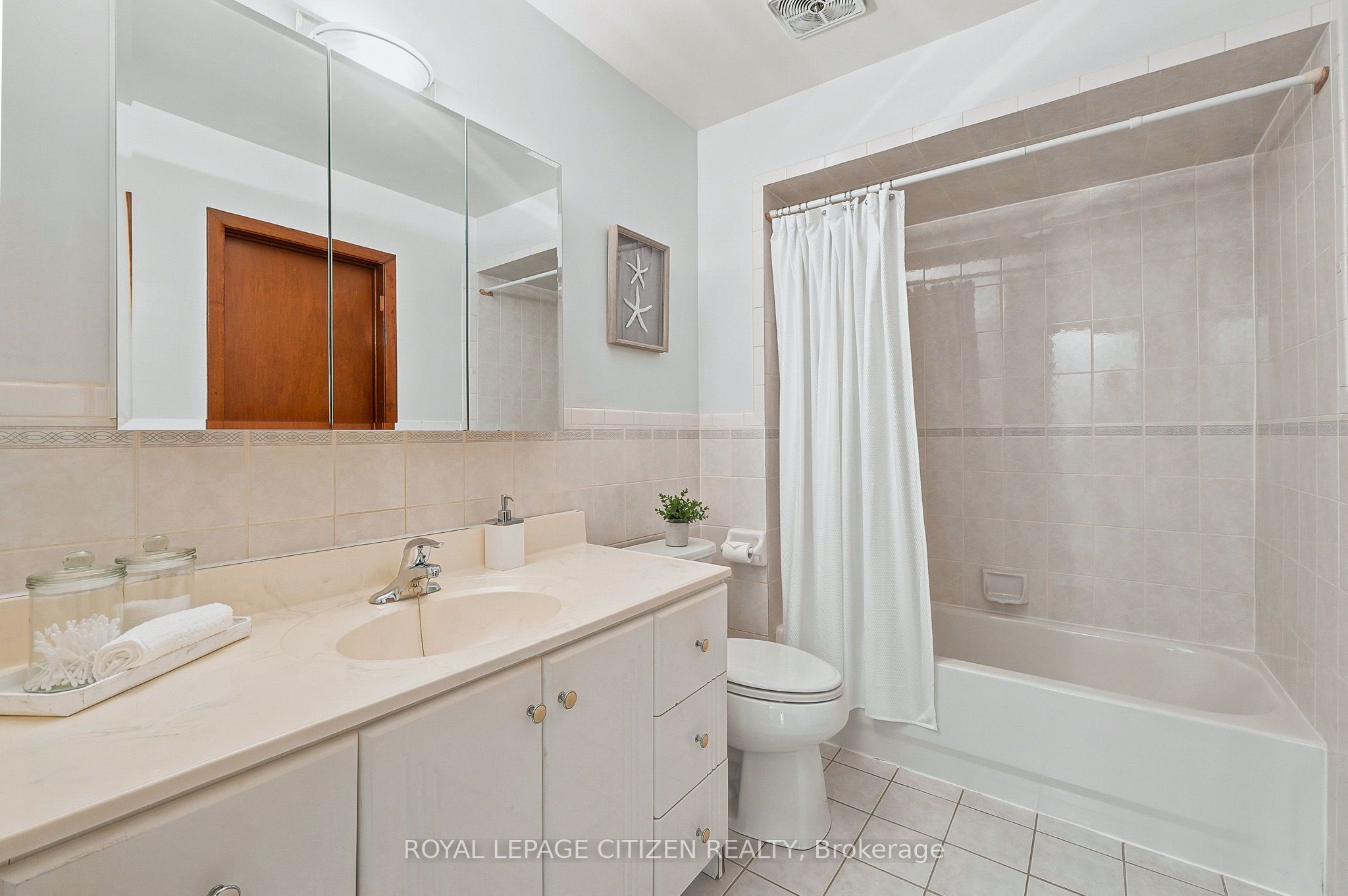 37 Firenza Drive Property Photo 18