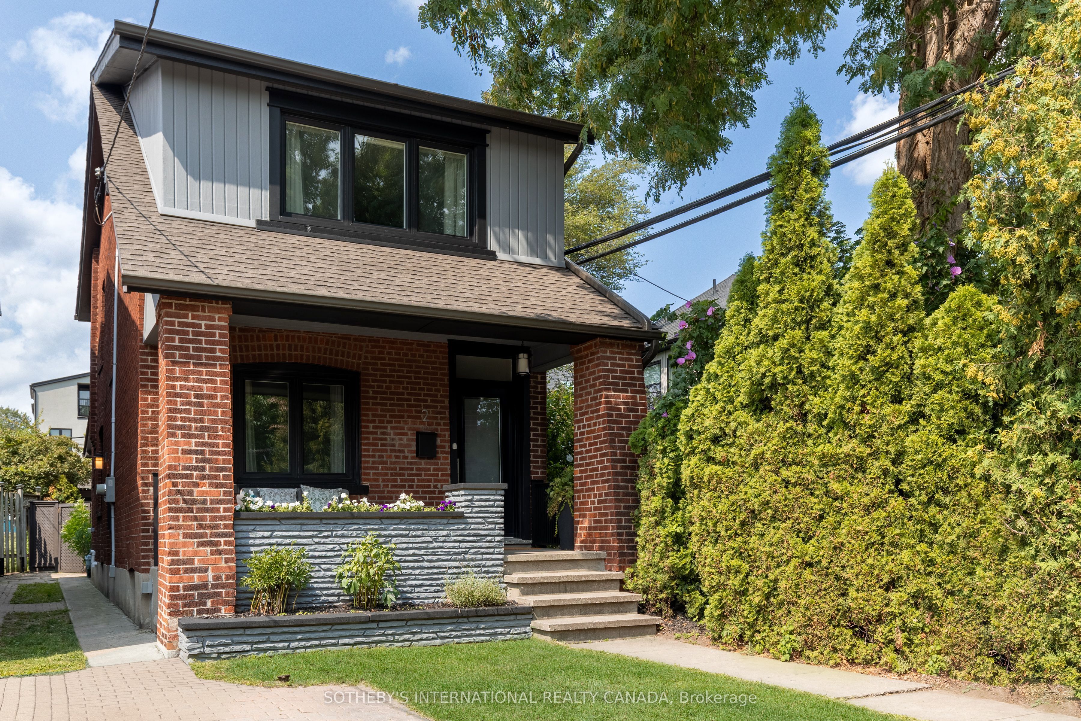 2 Rexford Road Property Photo 32