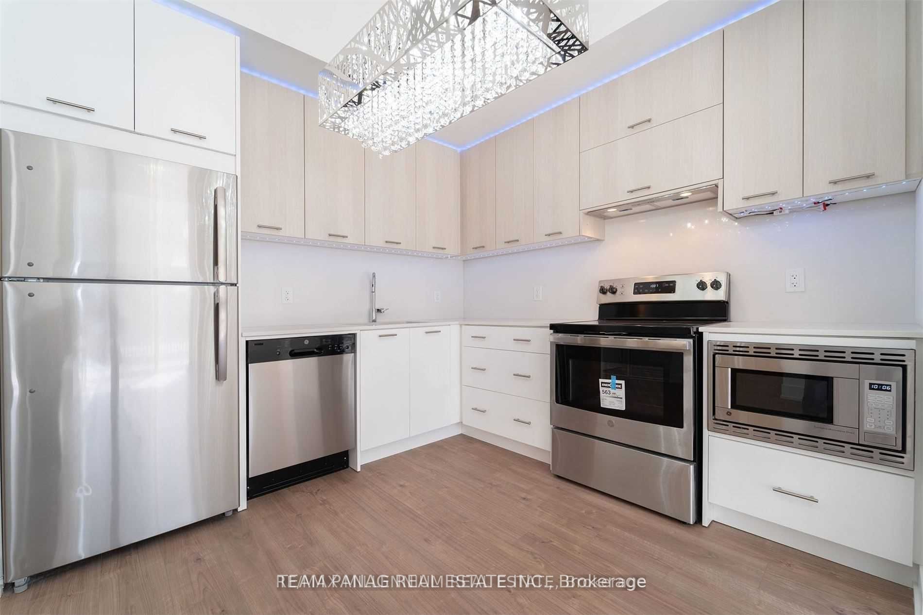 180 Veterans Drive 102 Property Photo 2