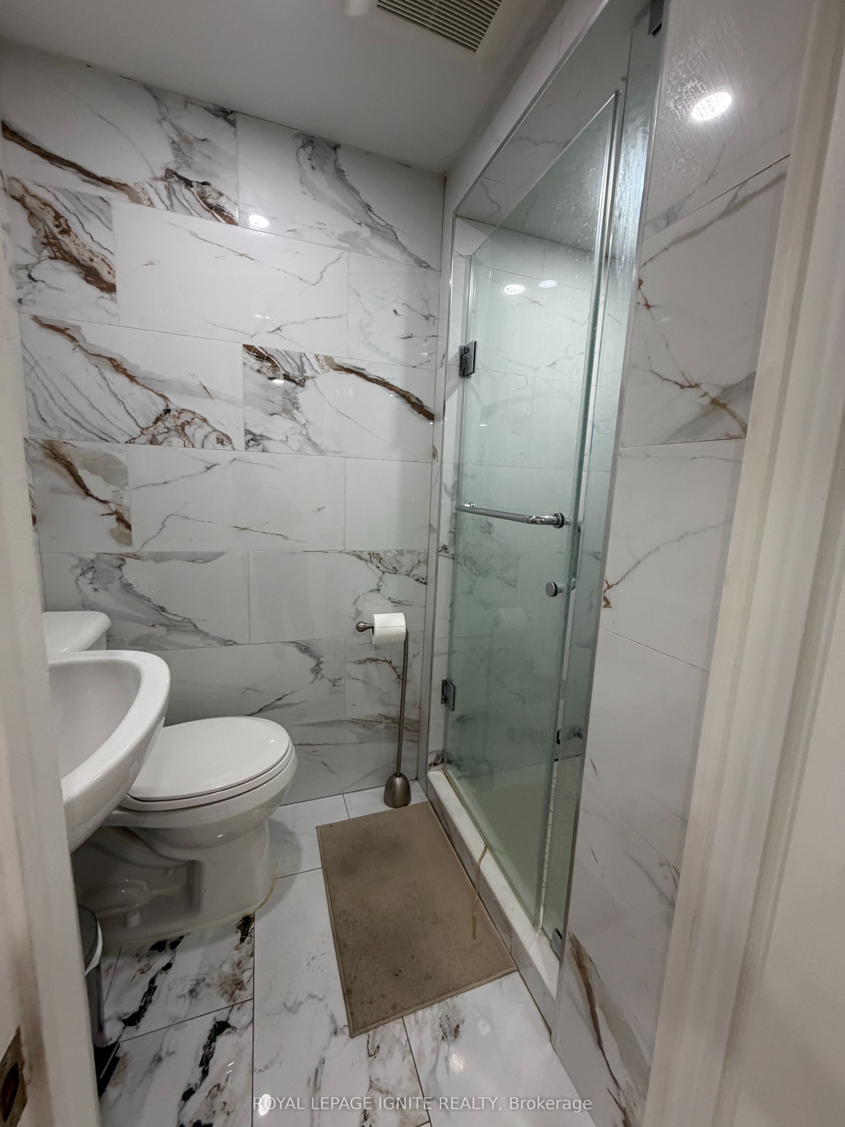 21a Lambton Avenue Bsmt Property Photo 11