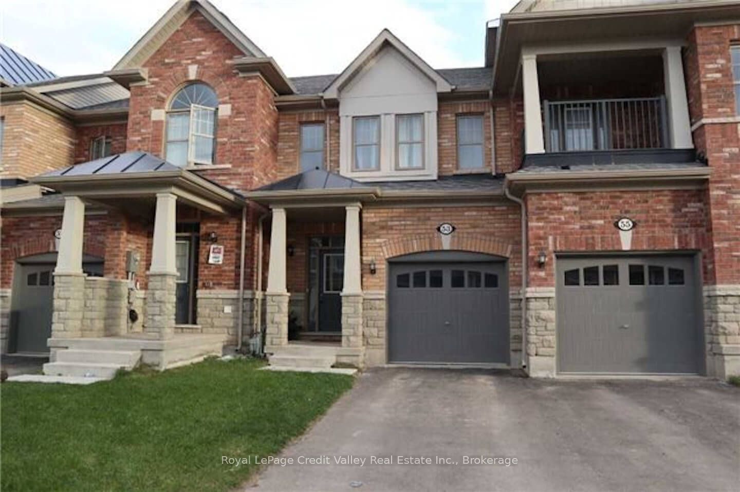 53 Hogan Manor Drive Property Photo 1
