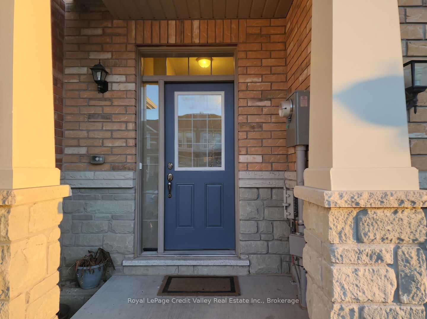 53 Hogan Manor Drive Property Photo 2