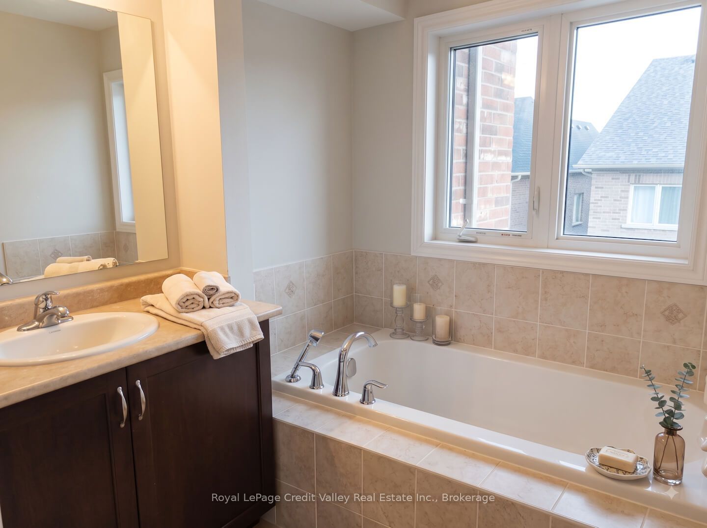 53 Hogan Manor Drive Property Photo 7