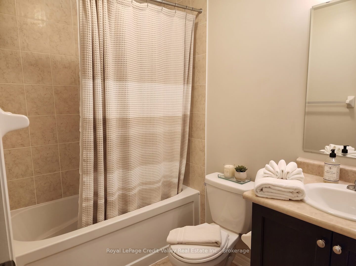 53 Hogan Manor Drive Property Photo 10