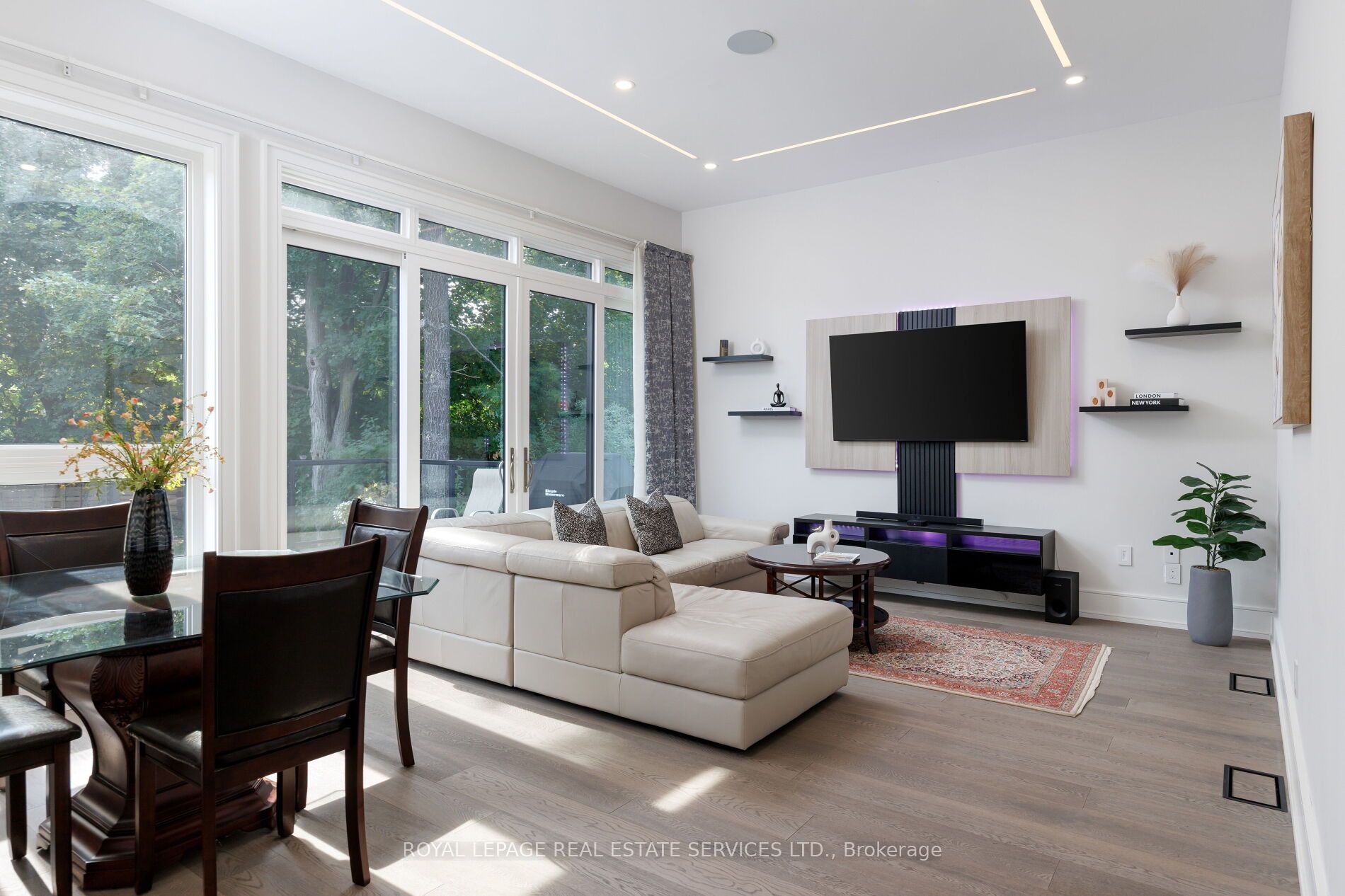 564 Stonecliffe Road Property Photo 11