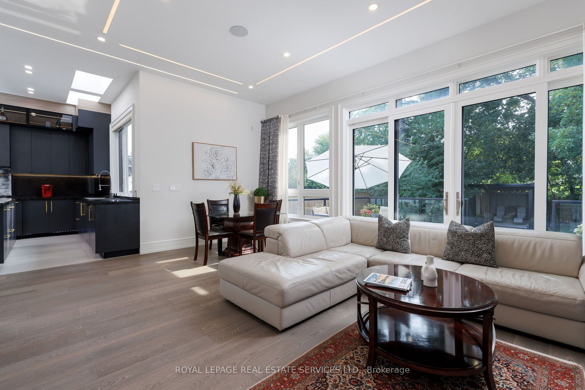 564 Stonecliffe Road Property Photo 12