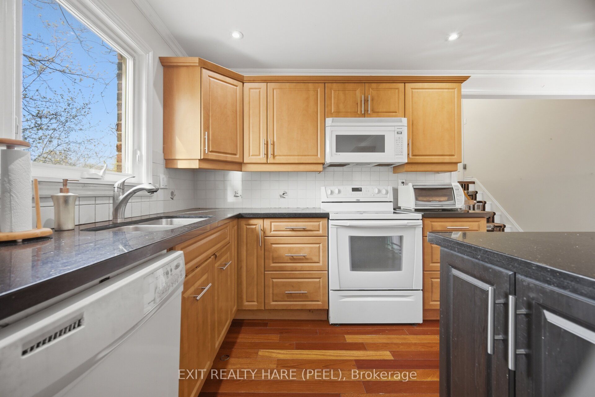 30 Thorsby Court Property Photo 9