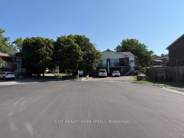 30 Thorsby Court Property Photo 43