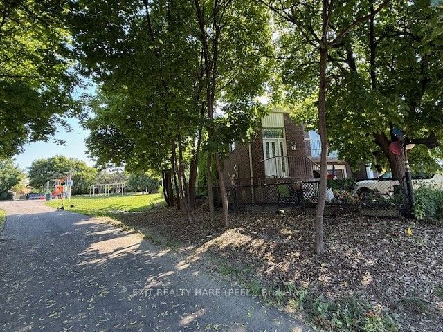 30 Thorsby Court Property Photo 46
