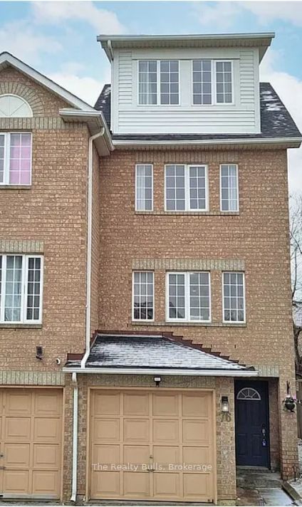 76 Spadina Road 76 Property Photo 2