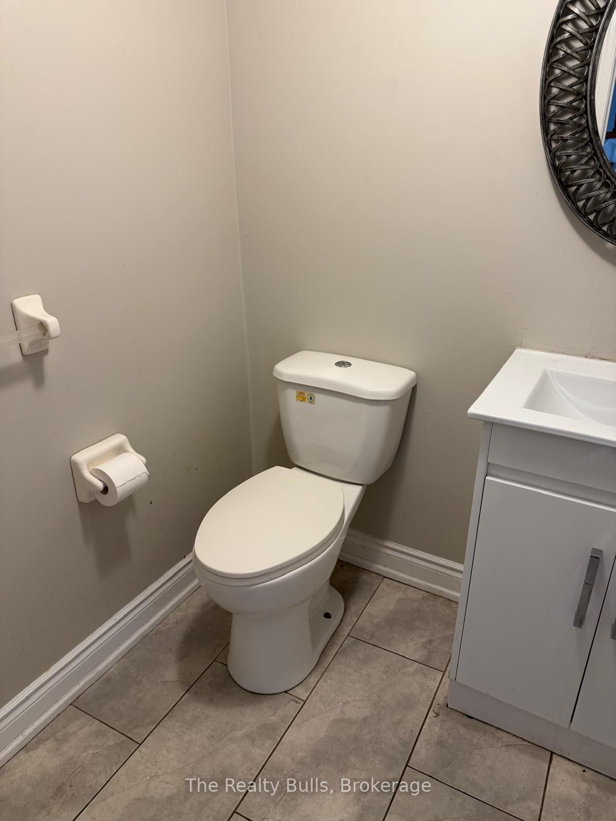 76 Spadina Road 76 Property Photo 6