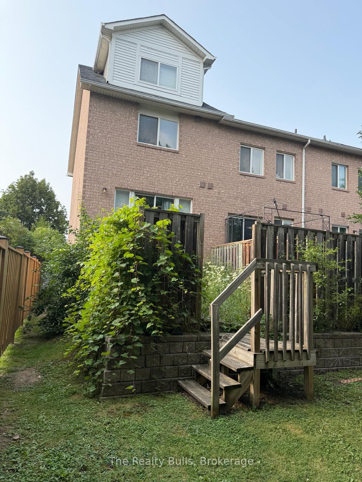 76 Spadina Road 76 Property Photo 11