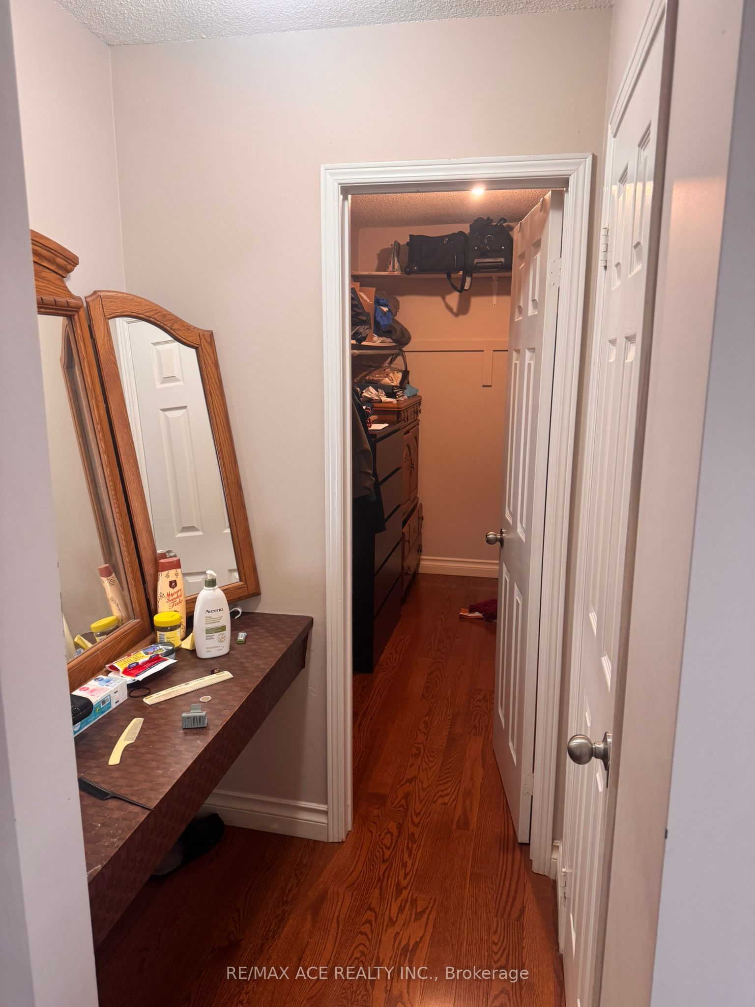 26 Brownridge Court N Property Photo 11