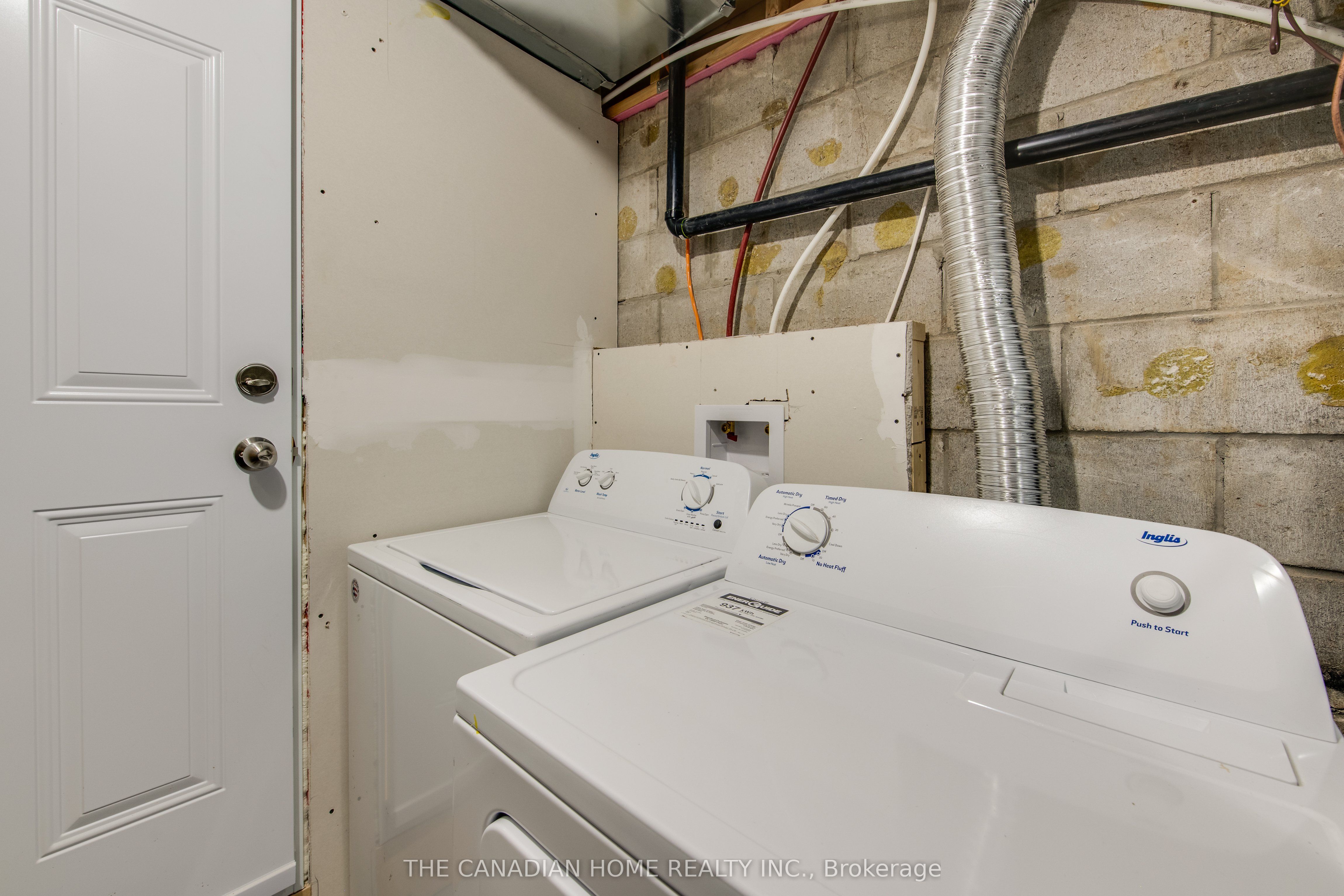 8 Clearview Heights Basement Property Photo 17