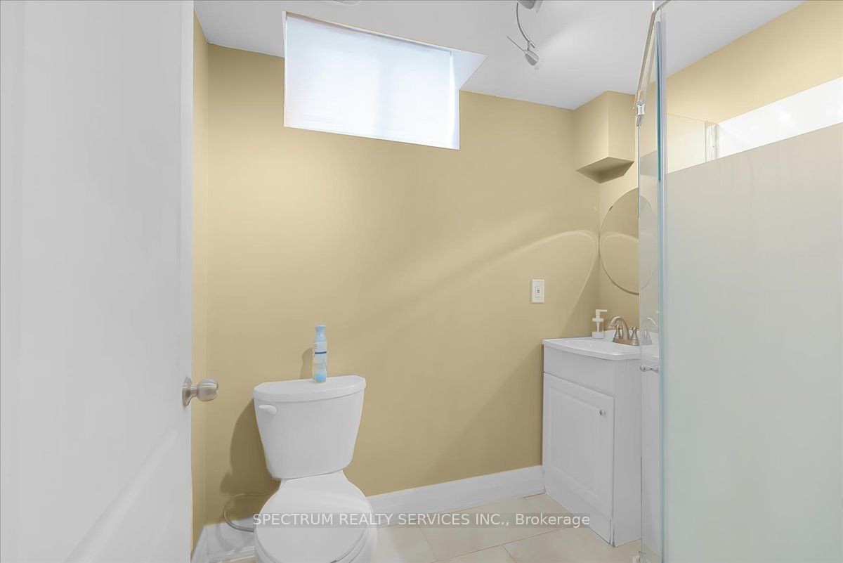 1379 Rolph Terrace Property Photo 27