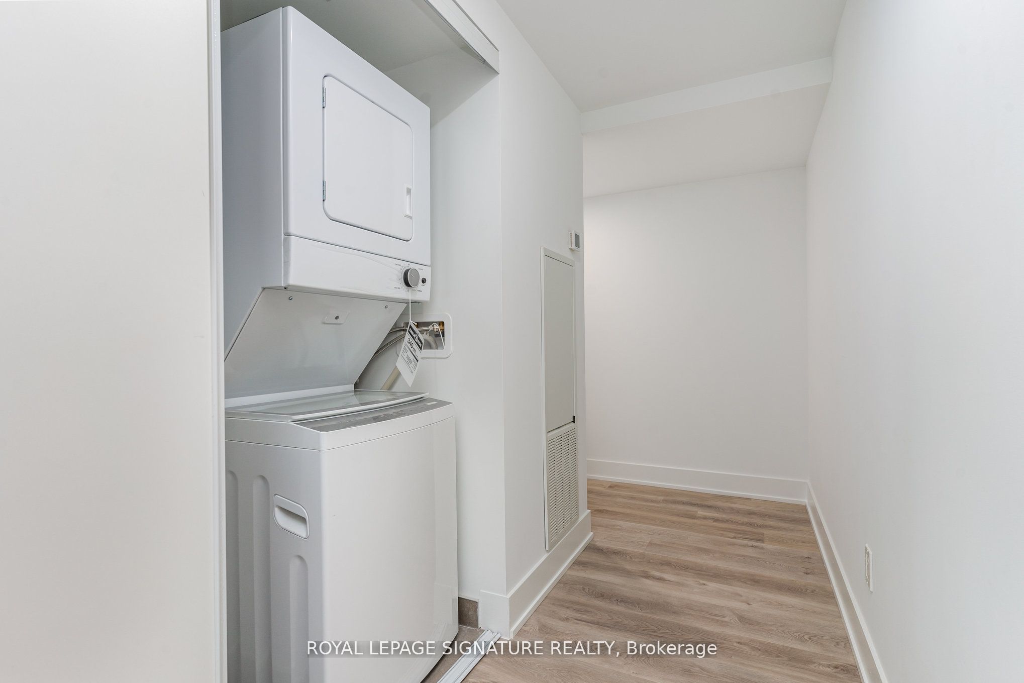 370 Martha Street 304 Property Photo 14