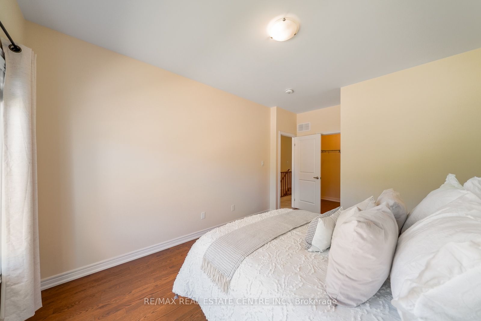 11 Overlea Drive Property Photo 26