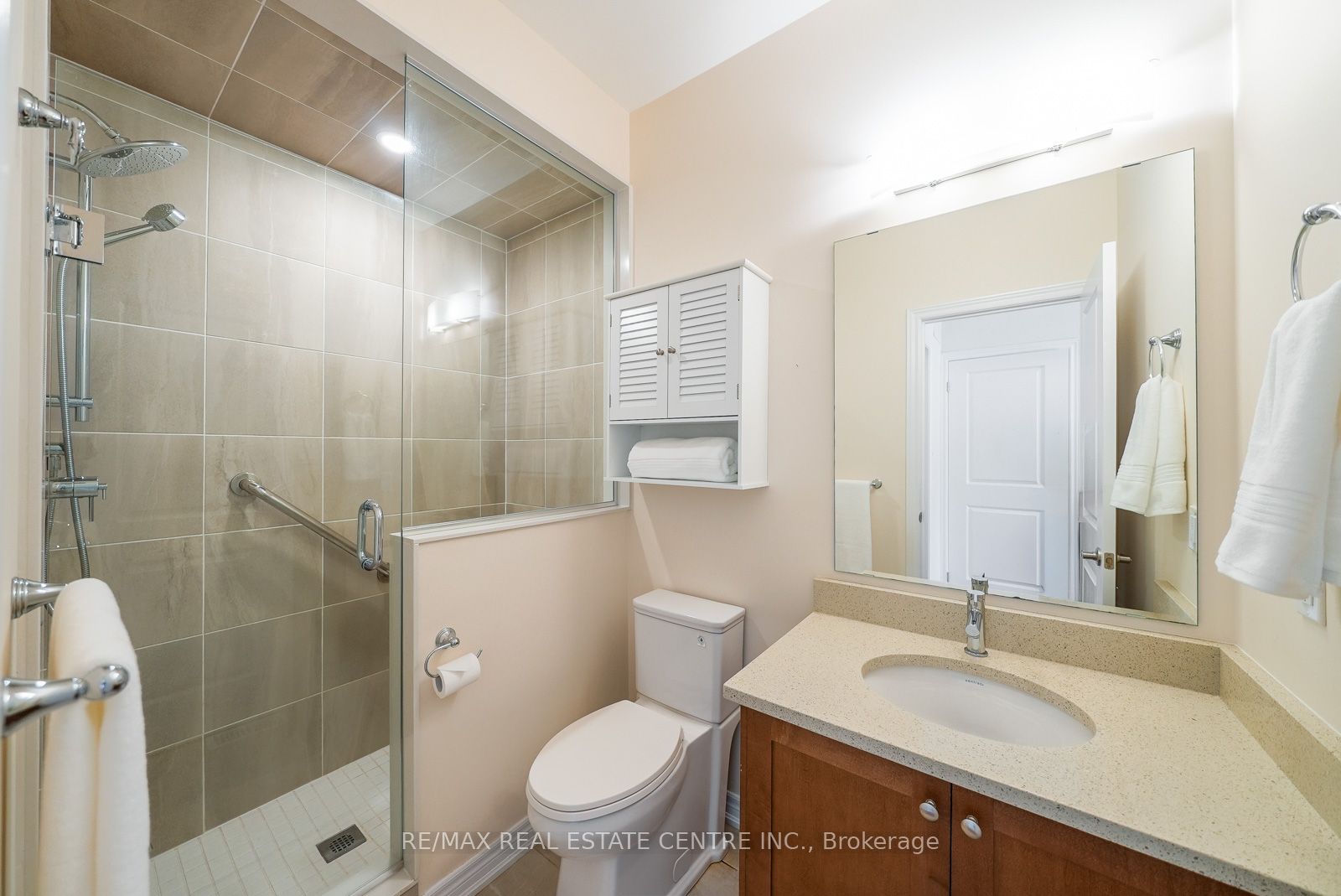 11 Overlea Drive Property Photo 28