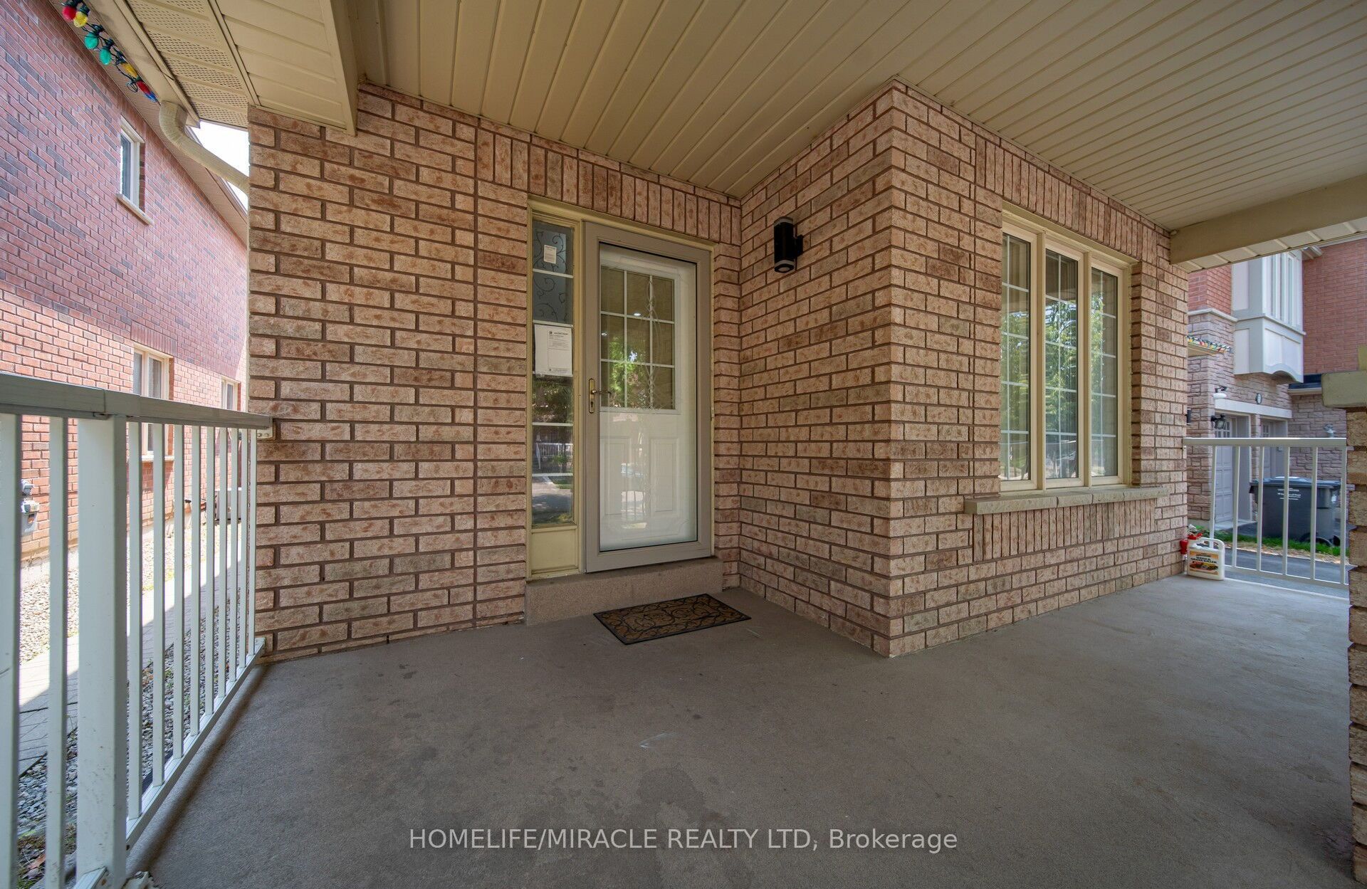 55 Mainard Crescent Property Photo 4