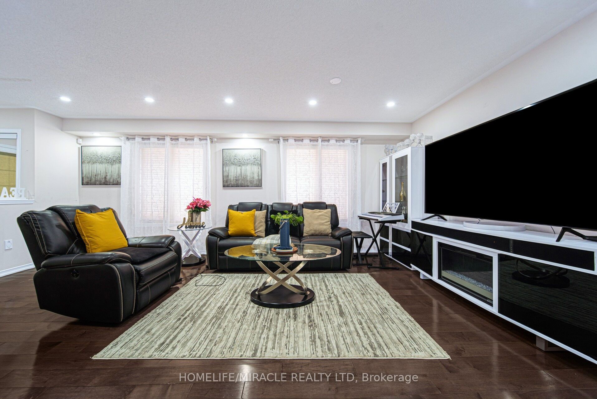 55 Mainard Crescent Property Photo 6