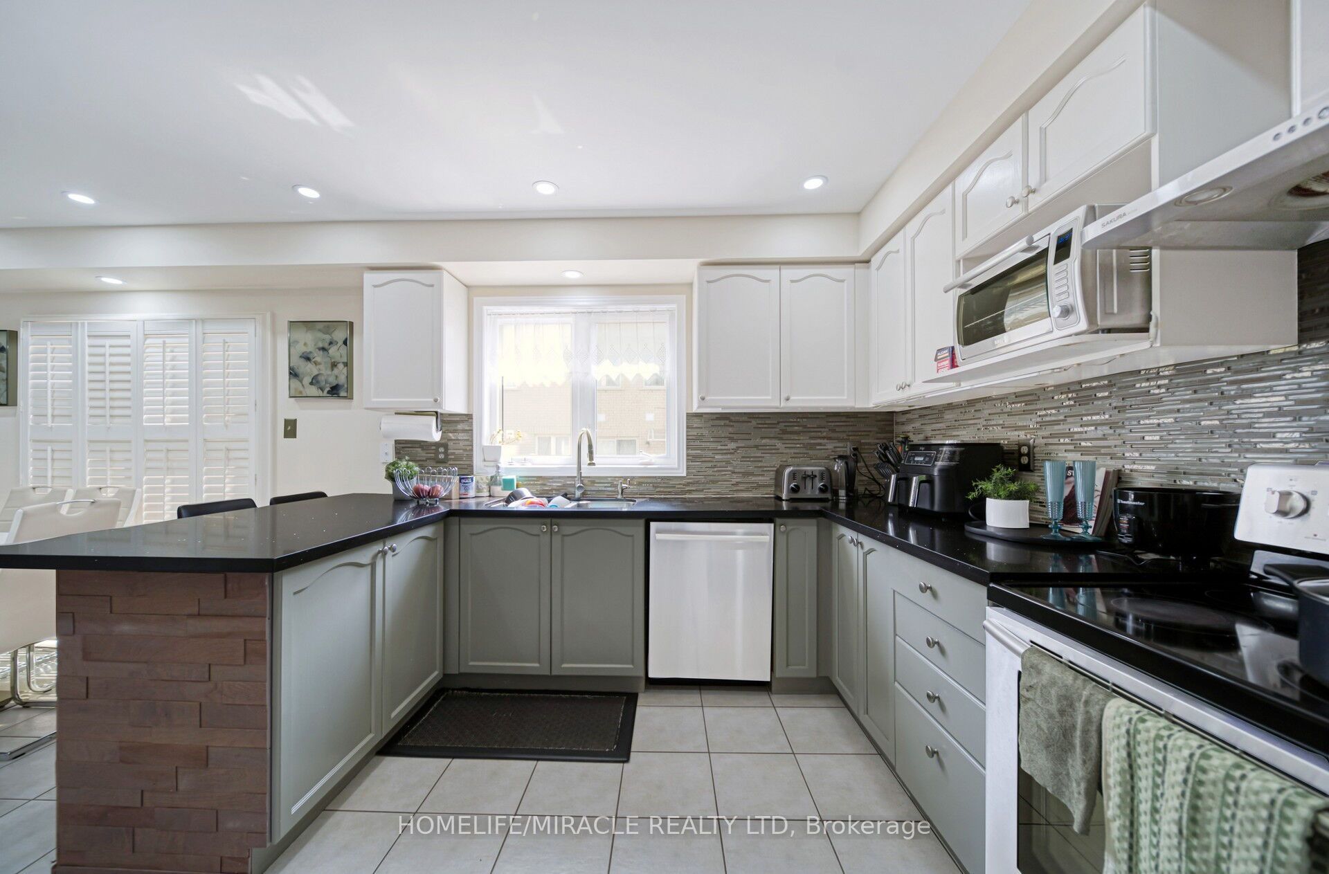 55 Mainard Crescent Property Photo 15