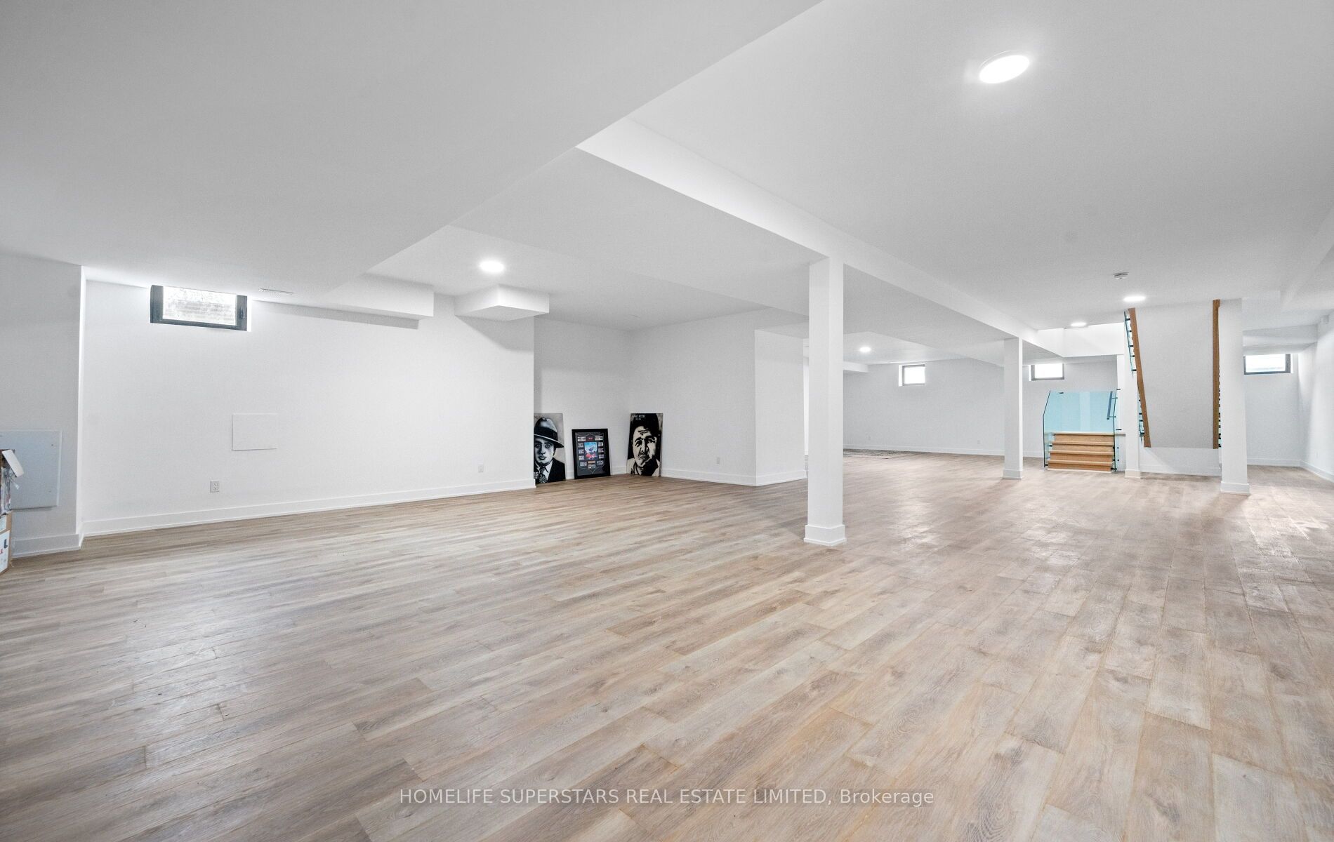32 Sugarbush Court Property Photo 47
