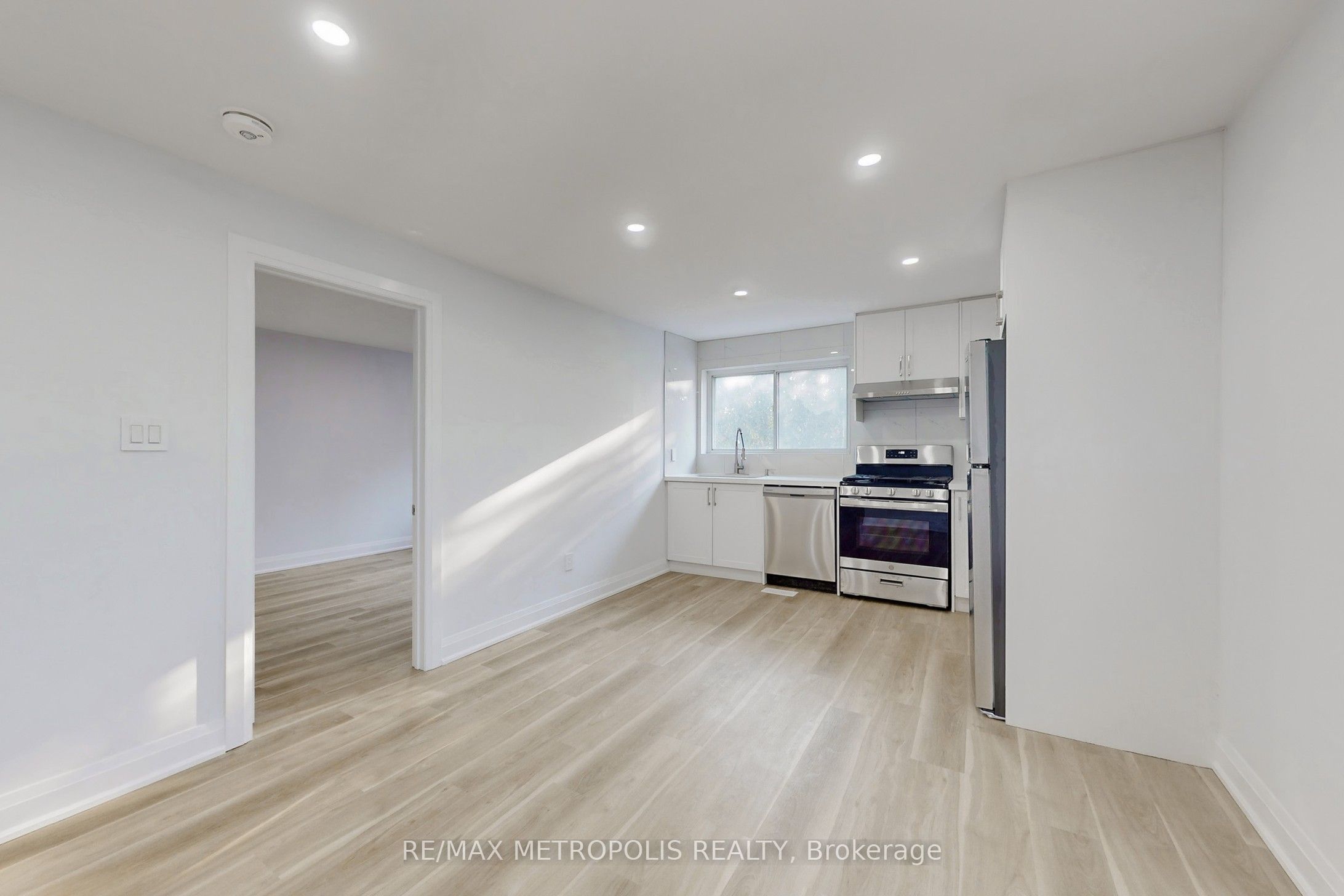 85 Primula Crescent Upper Property Photo 4