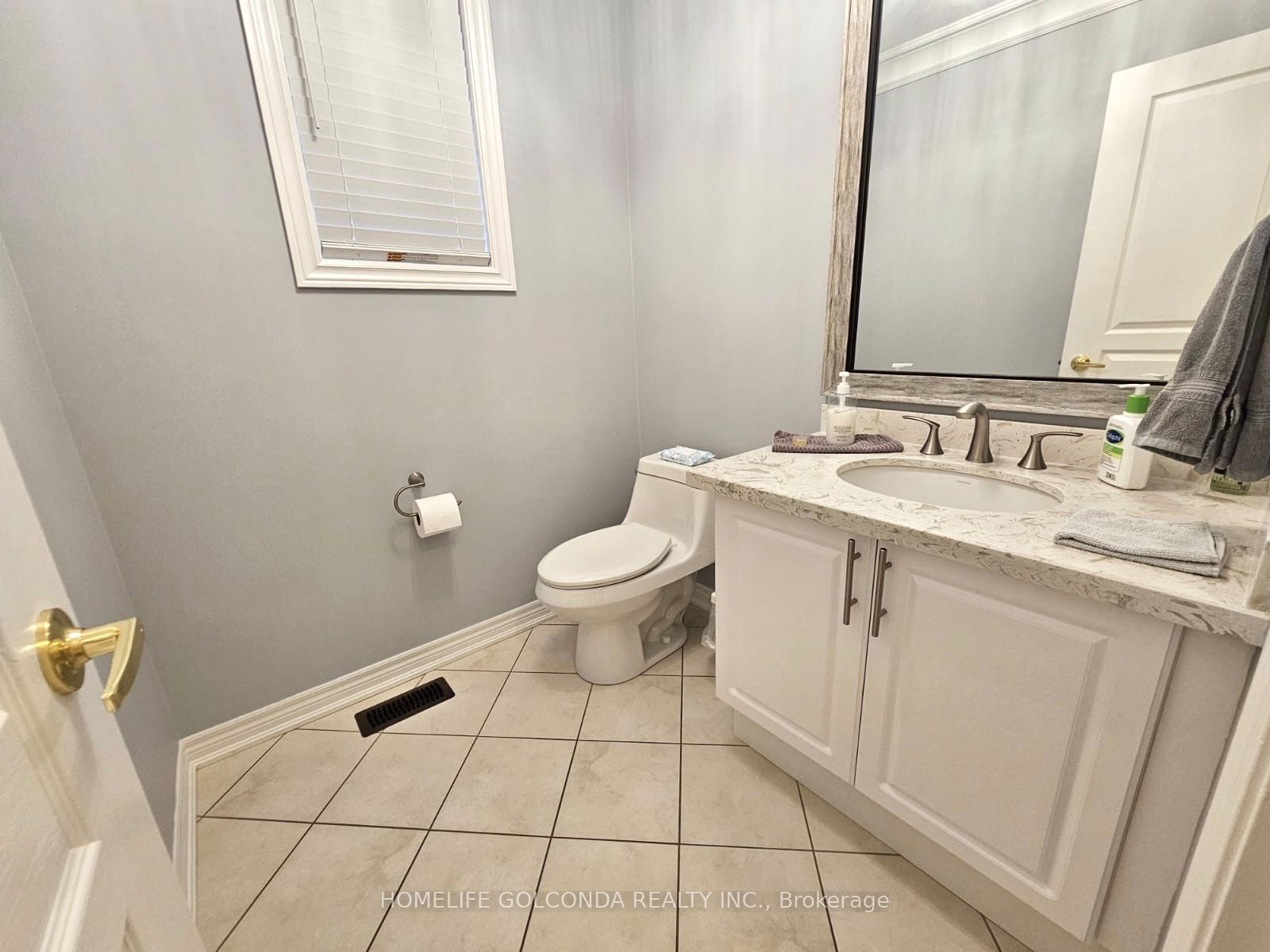 3252 Larry Crescent Property Photo 13