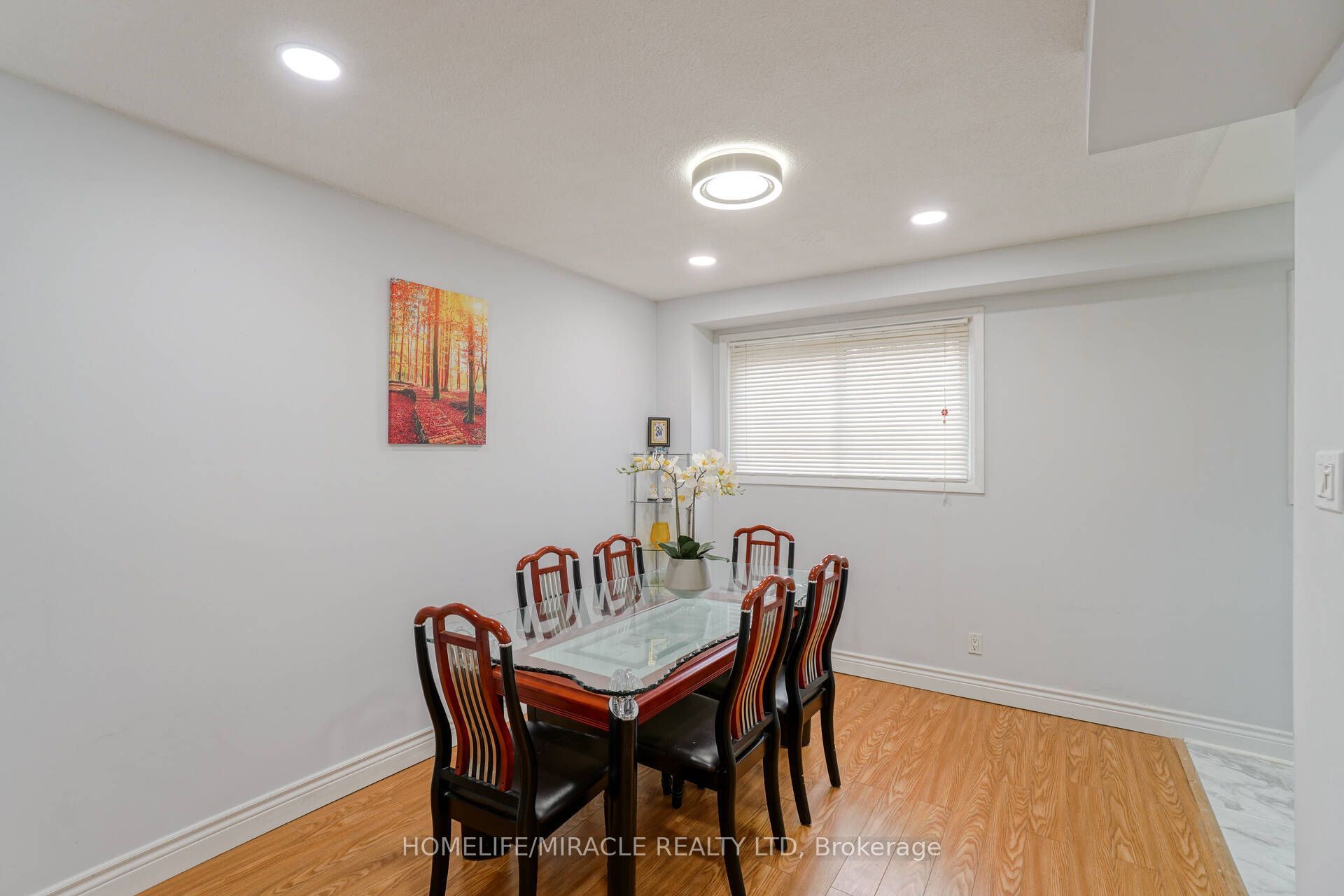 30 Hoskins Square Property Photo 7