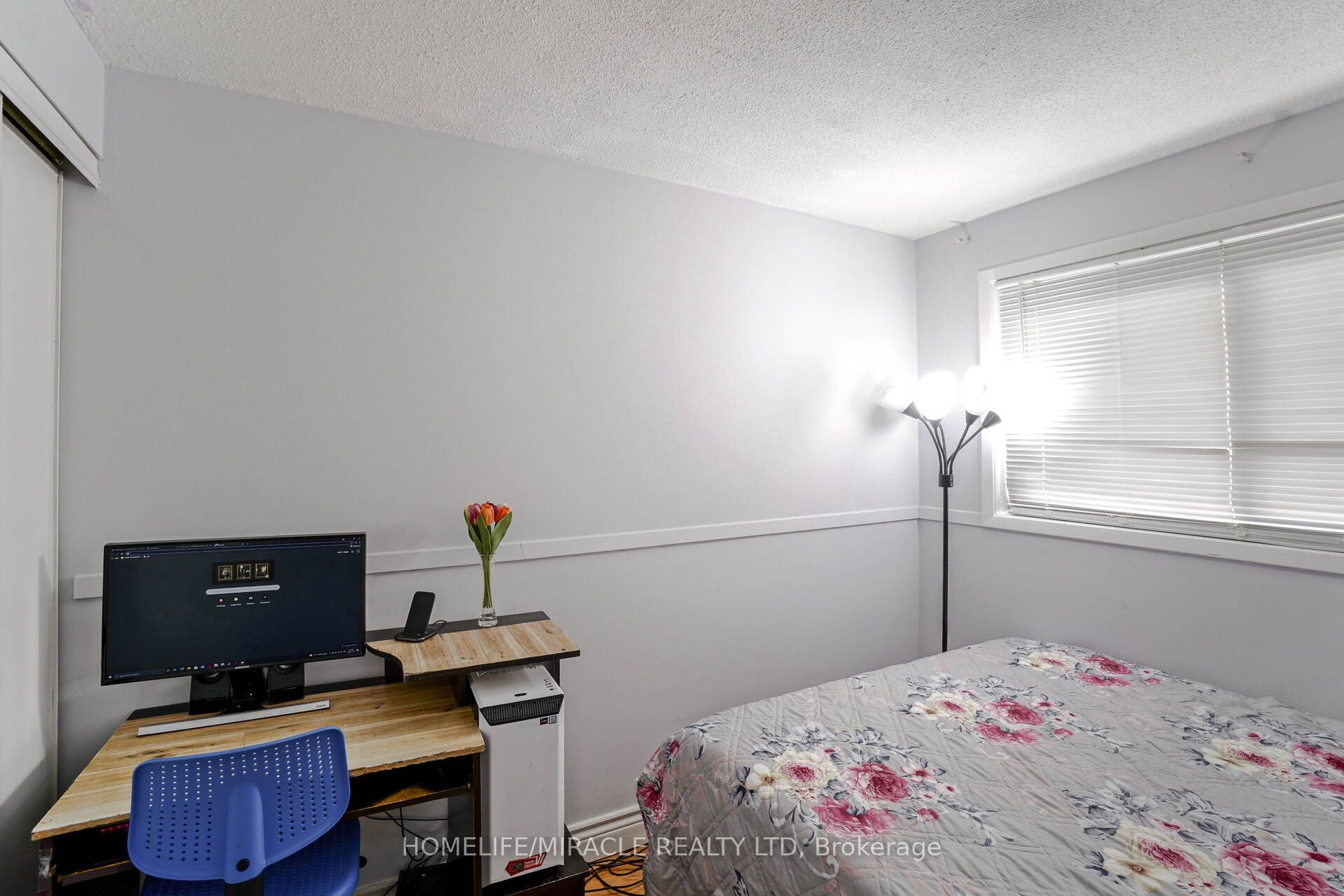 30 Hoskins Square Property Photo 23